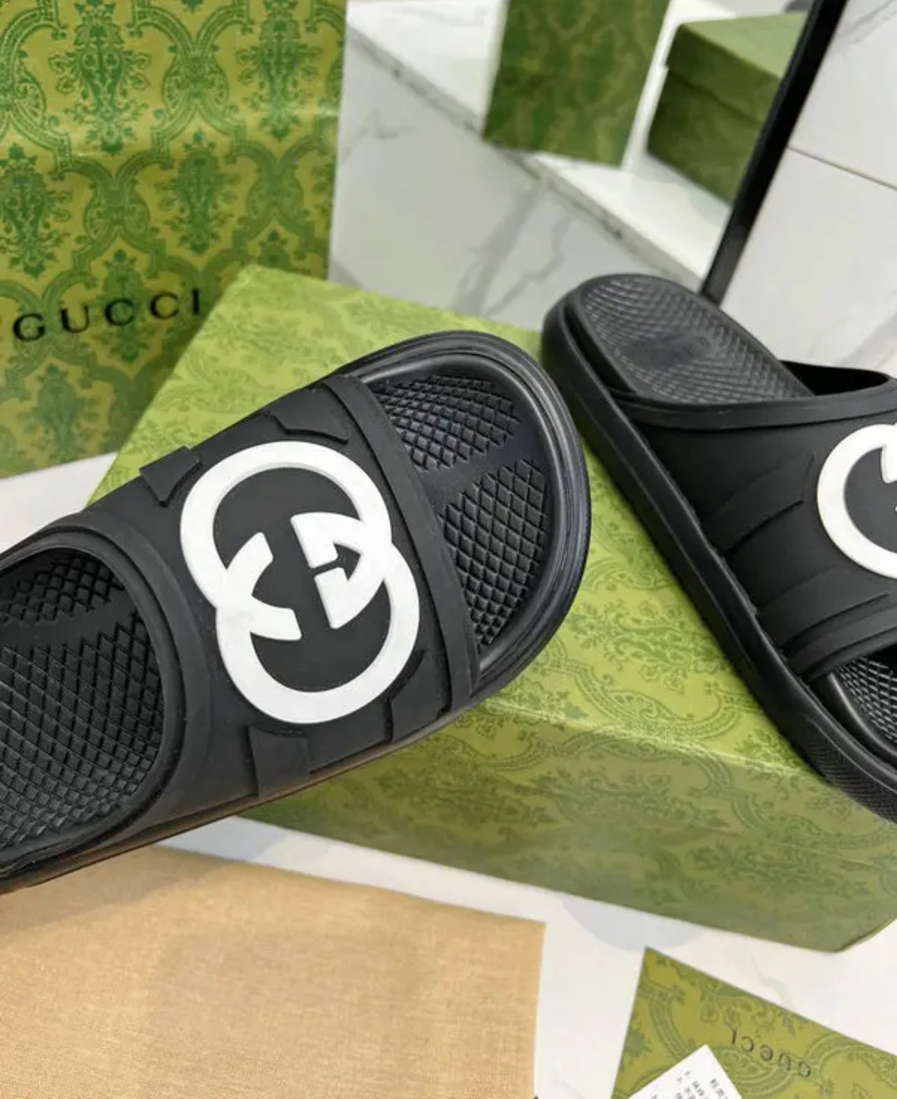 Logo Slides