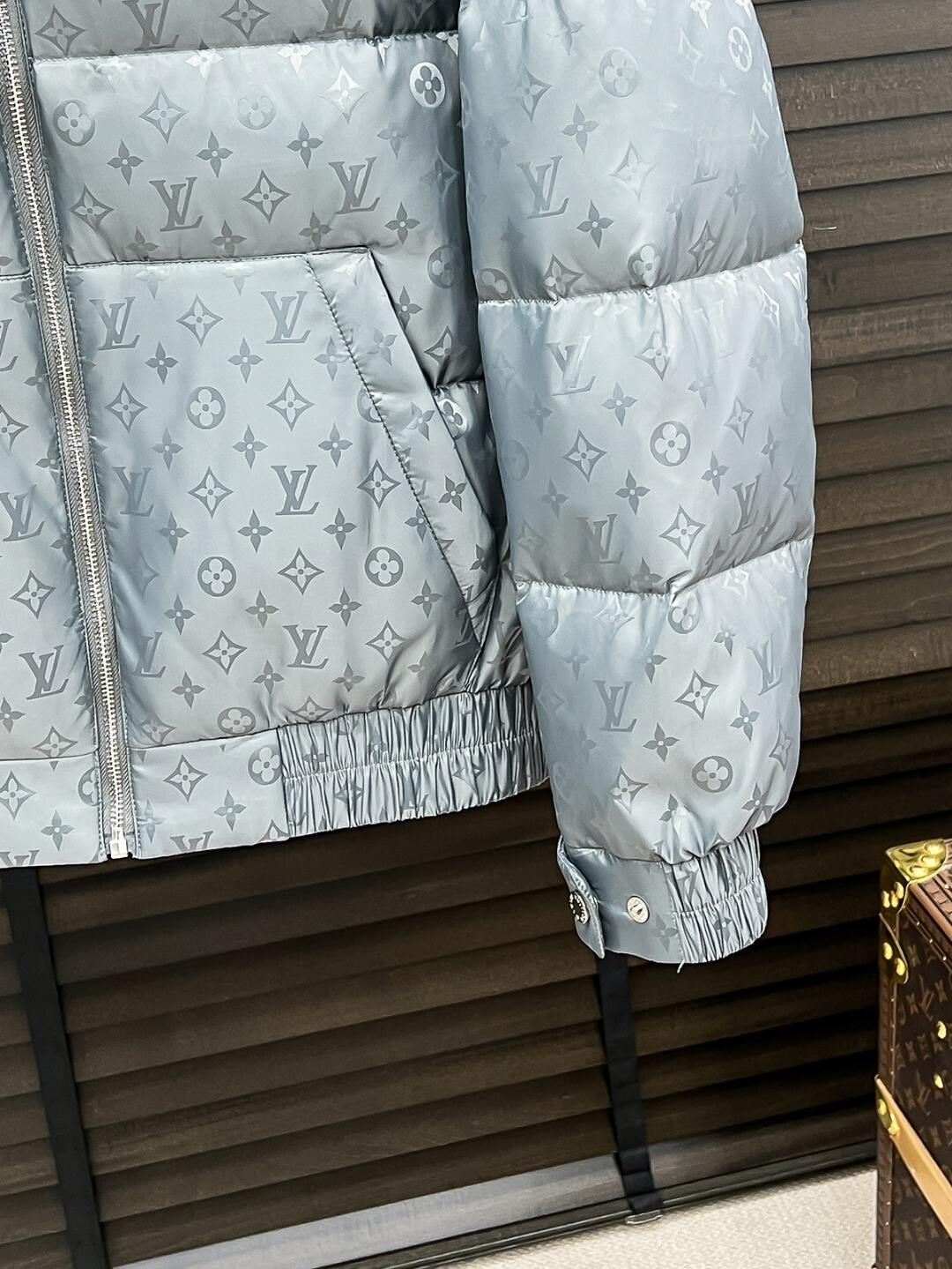 Logo Jacket