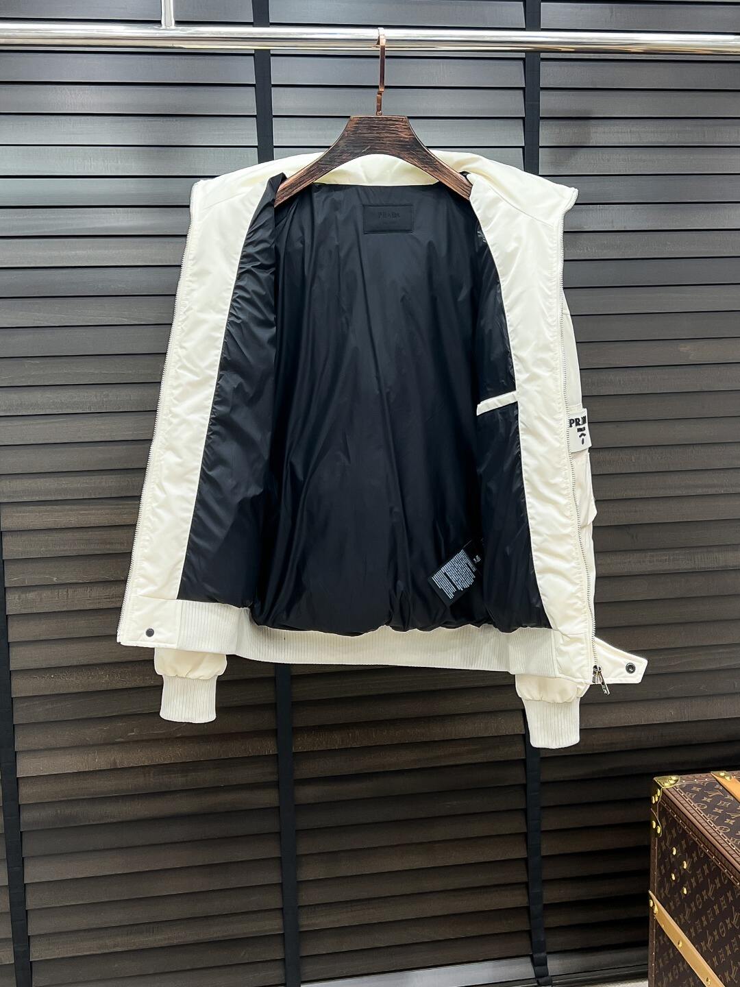 Logo Jacket