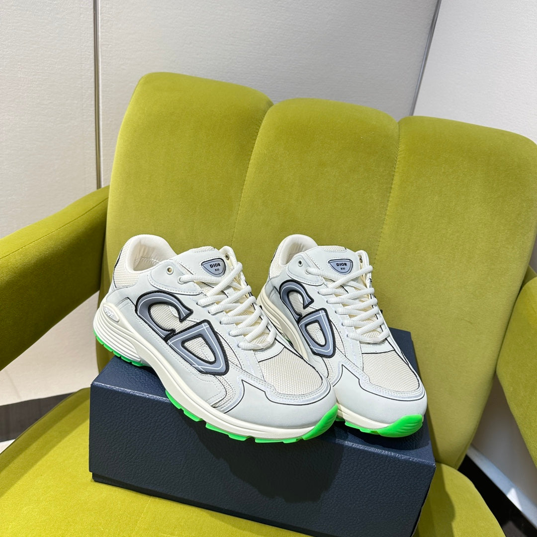 B30 Sneaker
