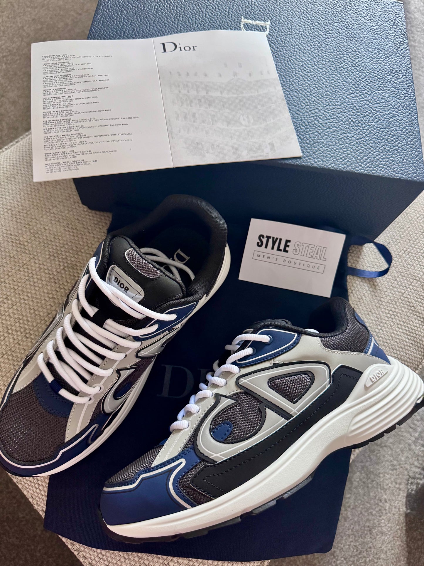 B30 Sneaker