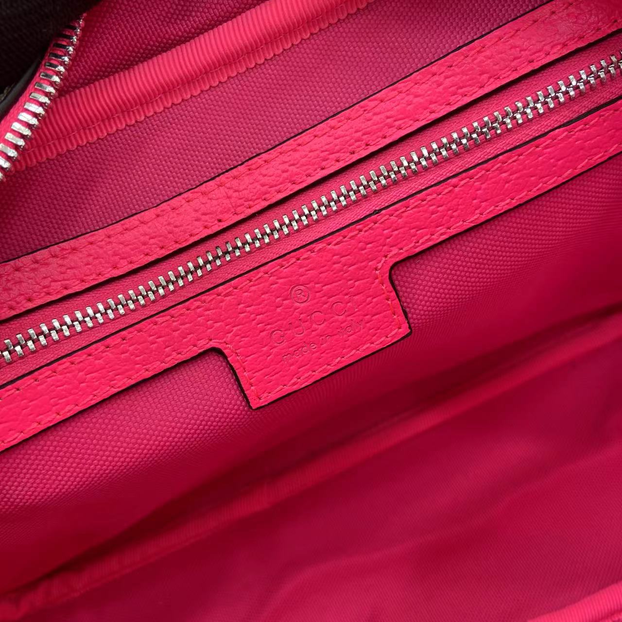 Medium Crossbody