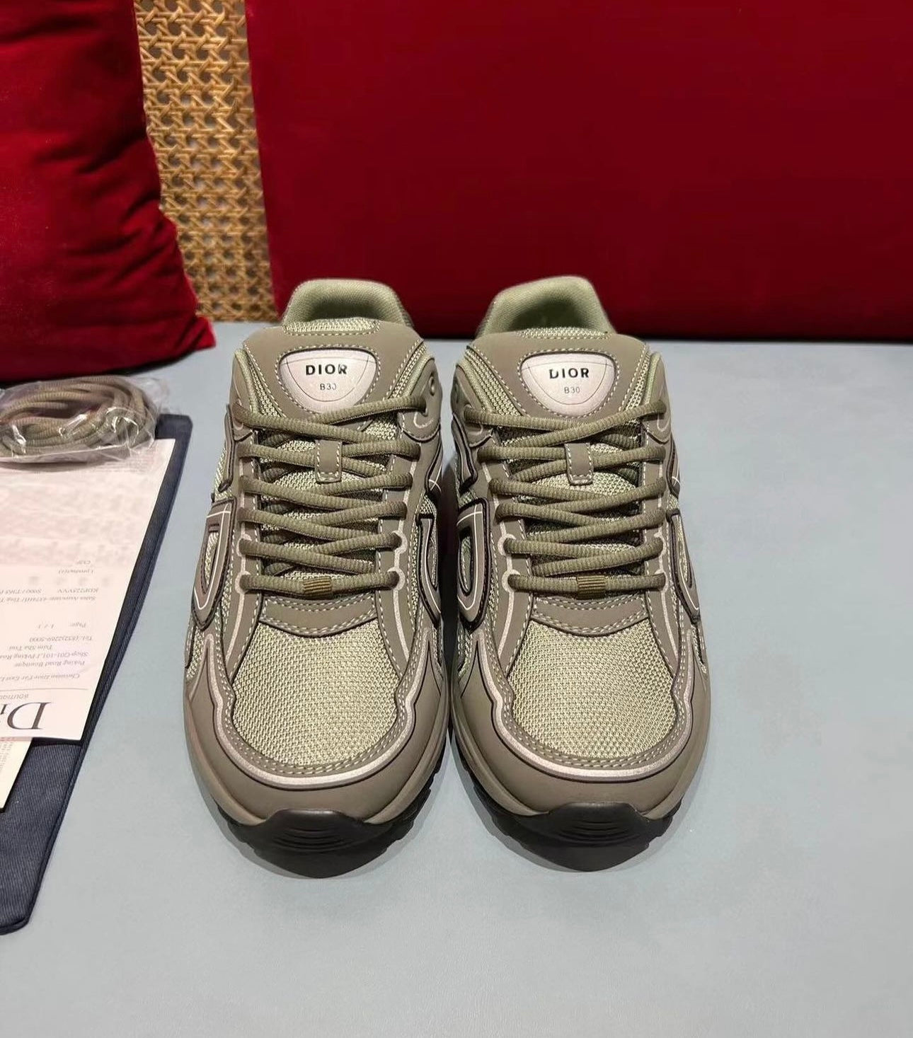 B30 Sneaker