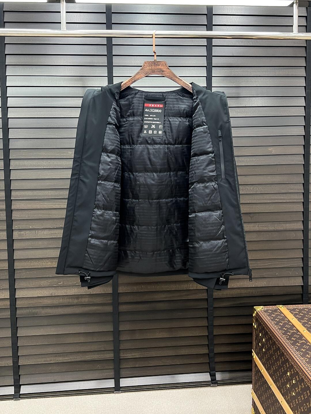 Logo Jacket