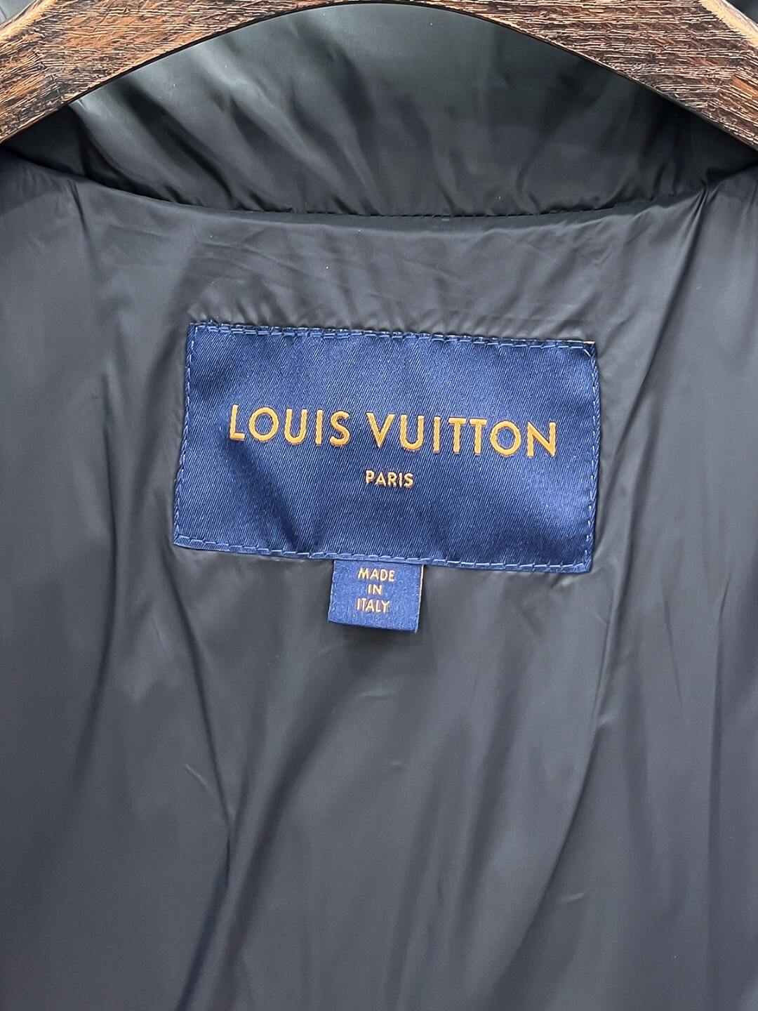 Logo Jacket