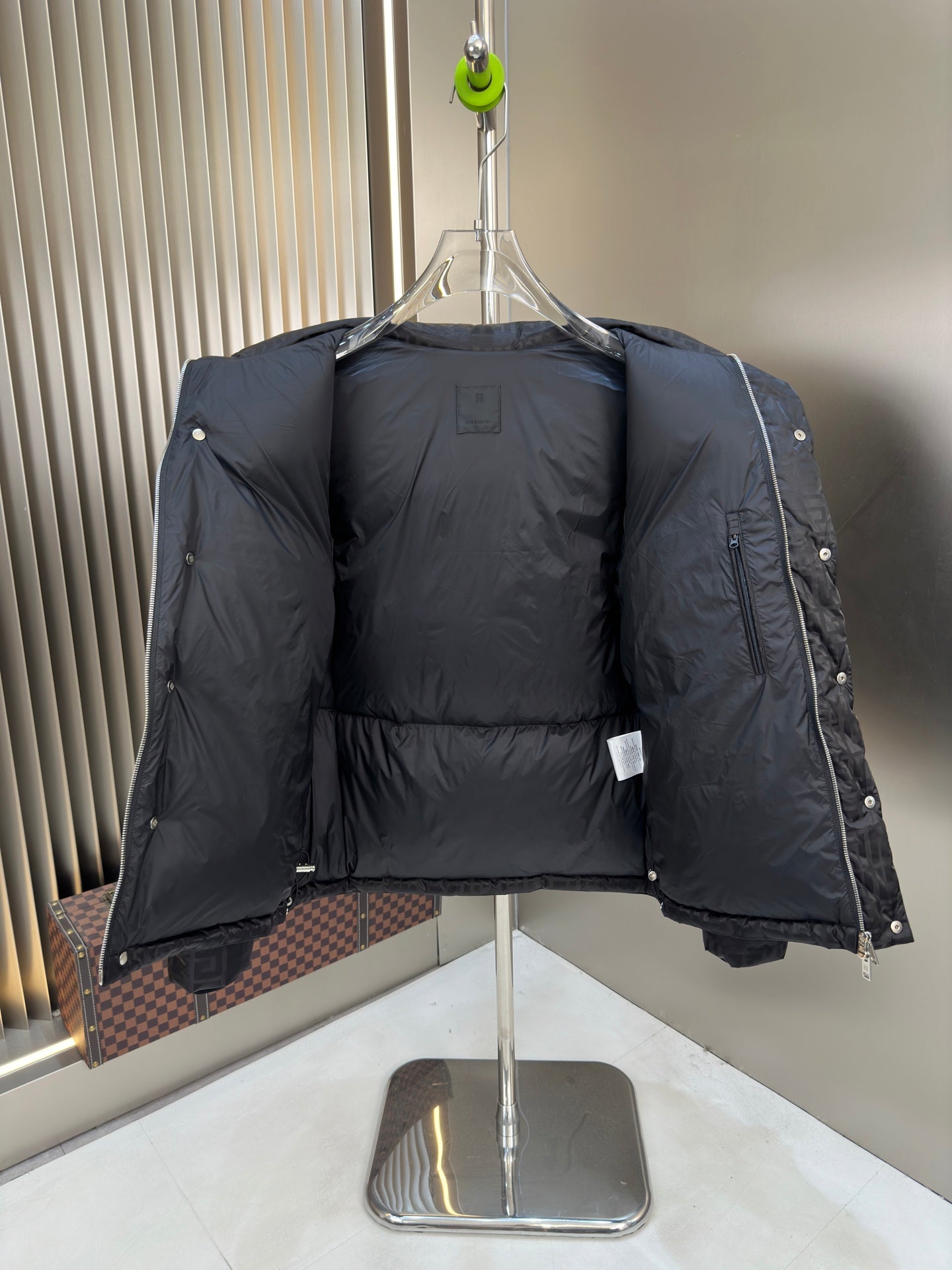 Logo Jacket