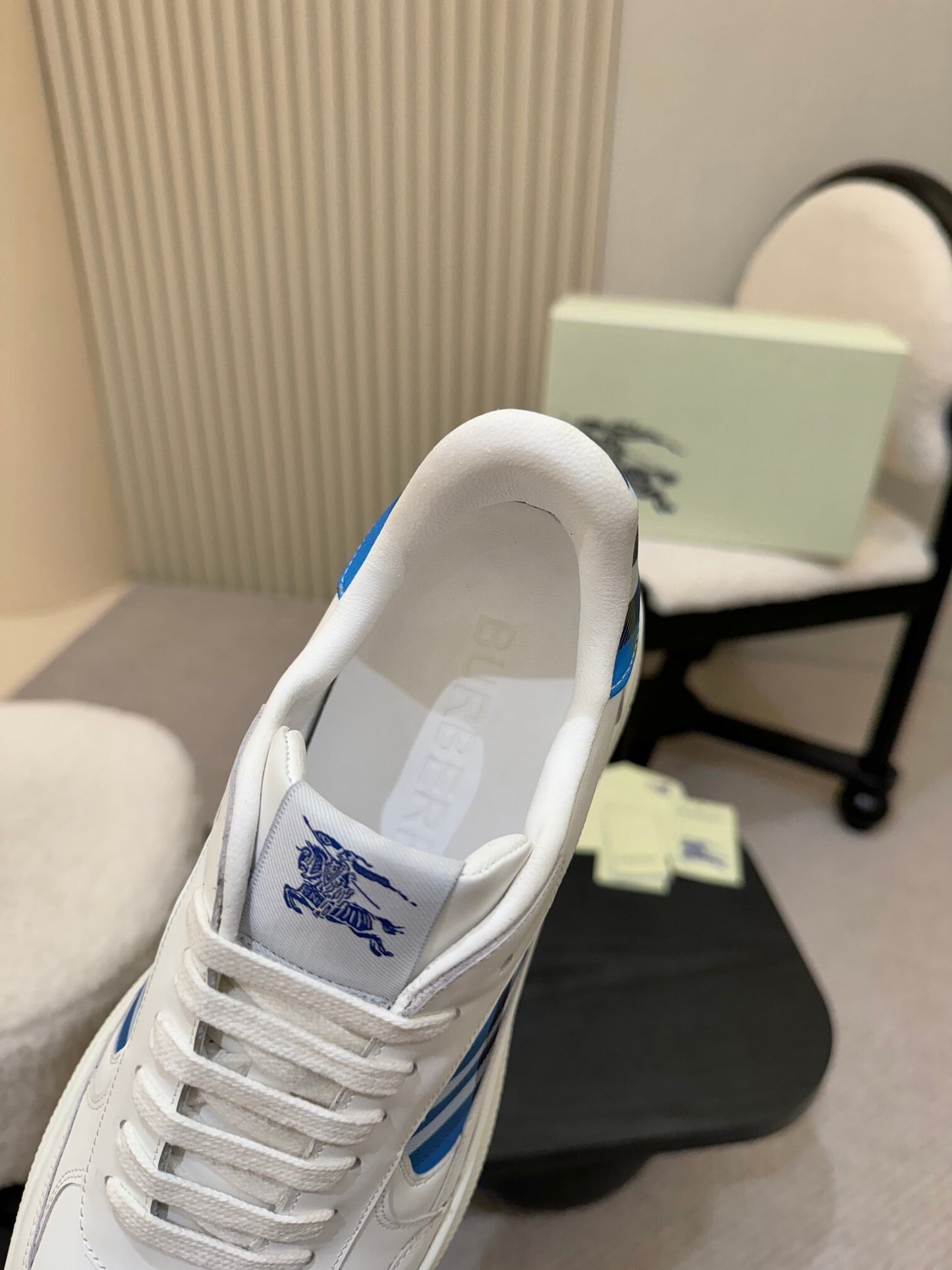 Check Trainers
