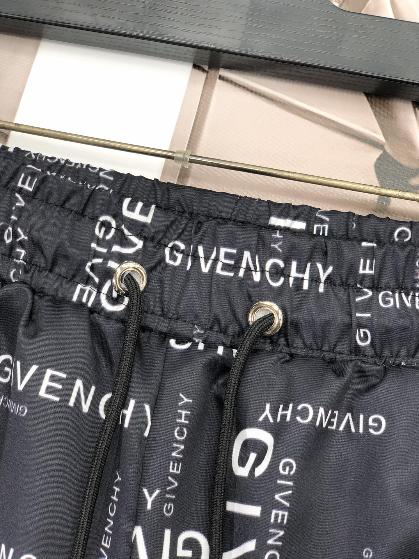 Logo Shorts