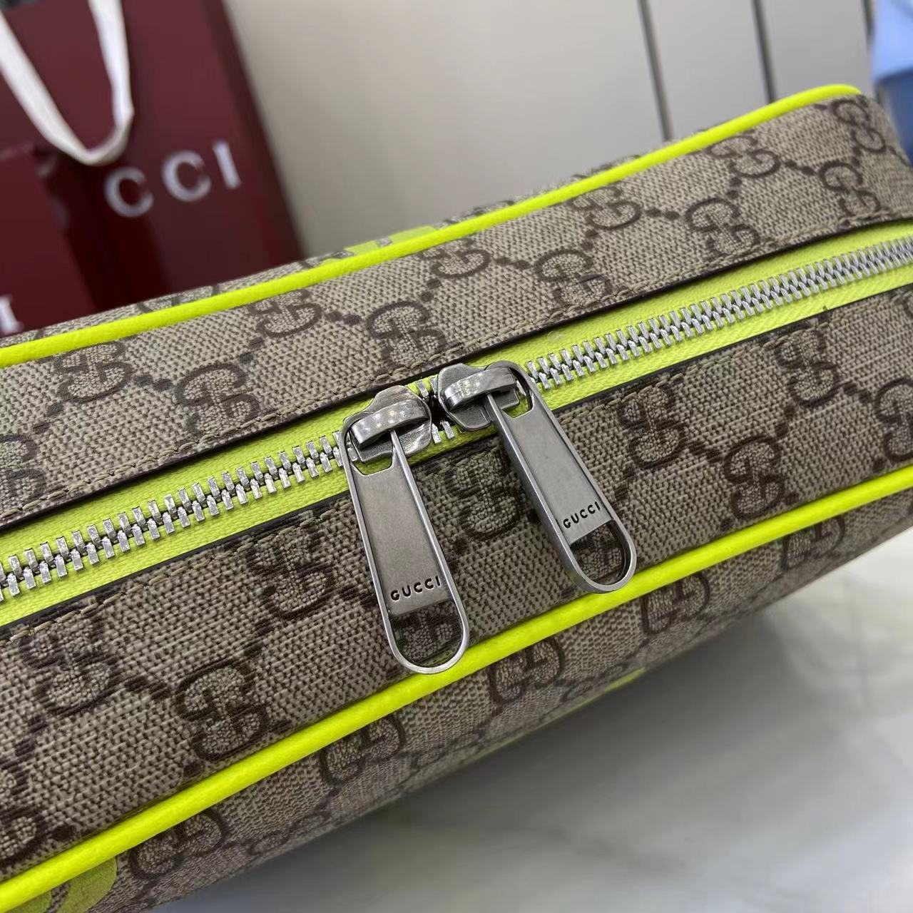 Medium Crossbody