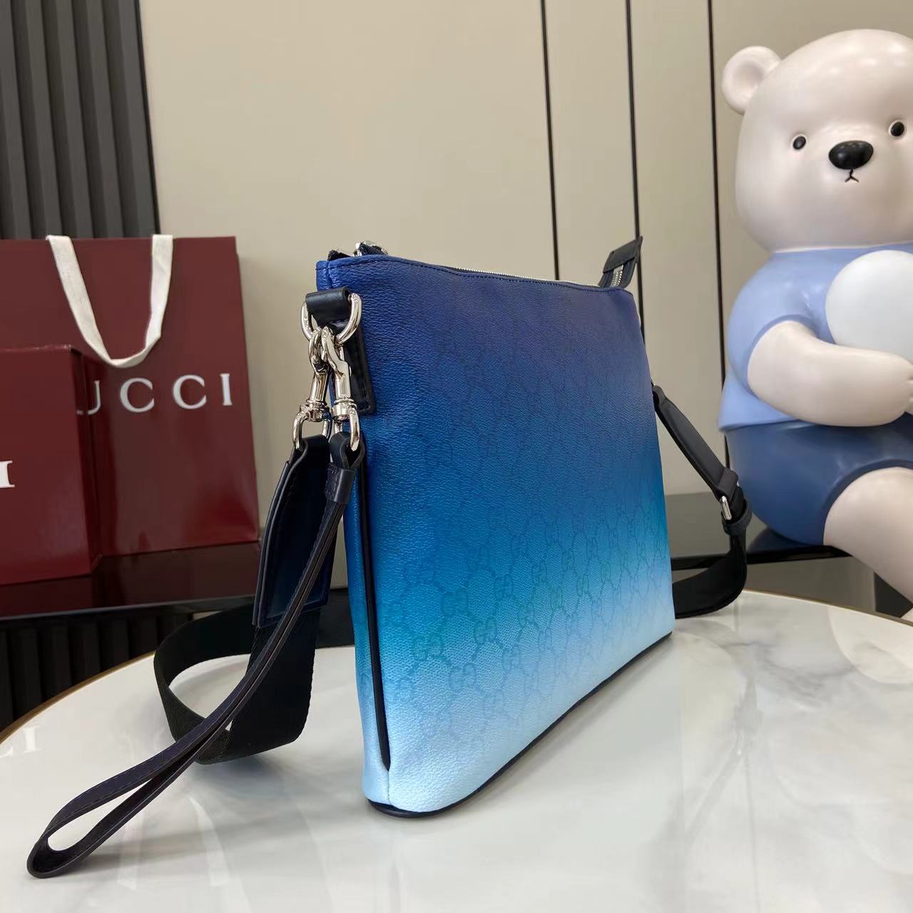 Logo Crossbody