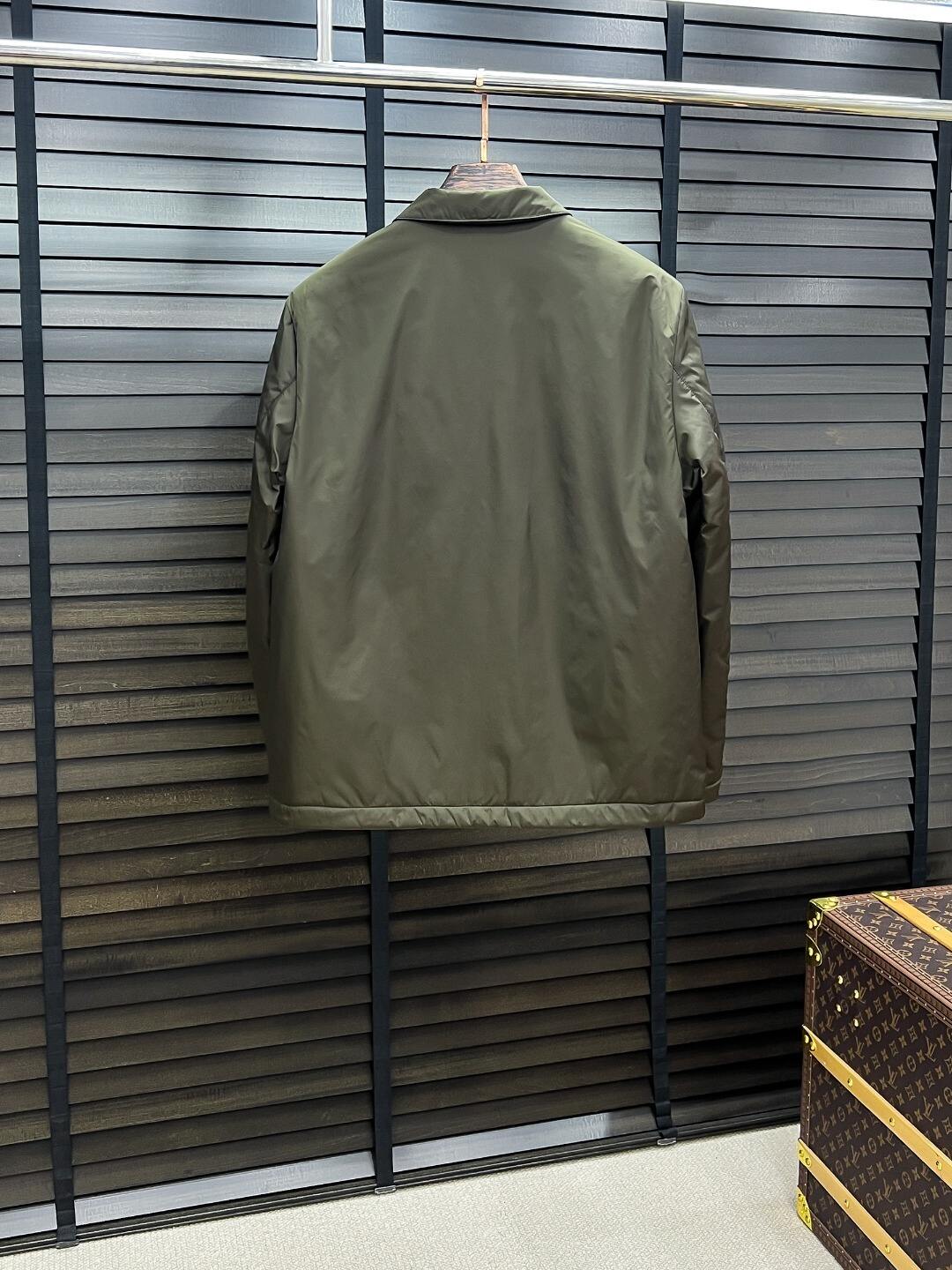 Logo Jacket