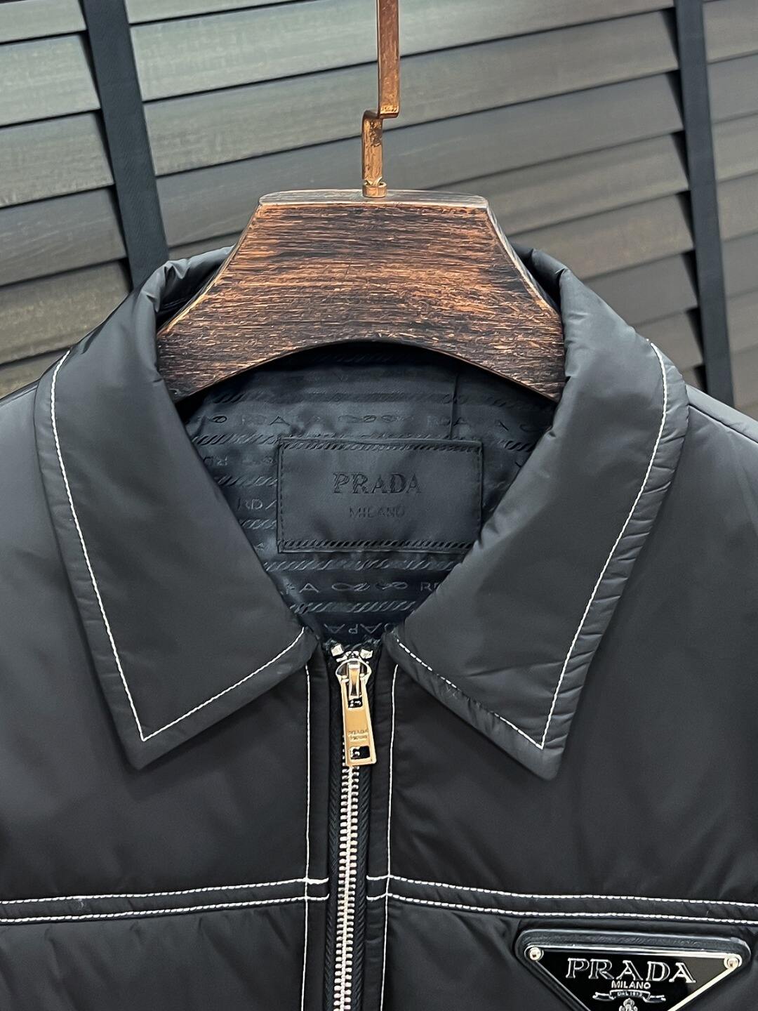 Logo Jacket