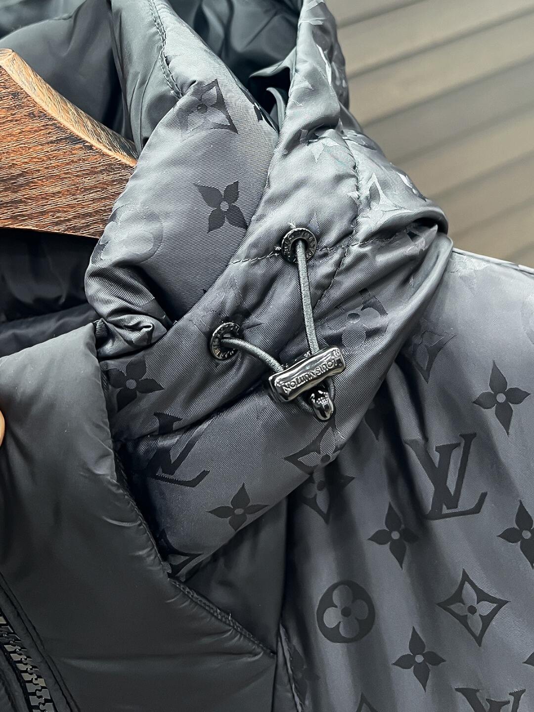 Logo Jacket