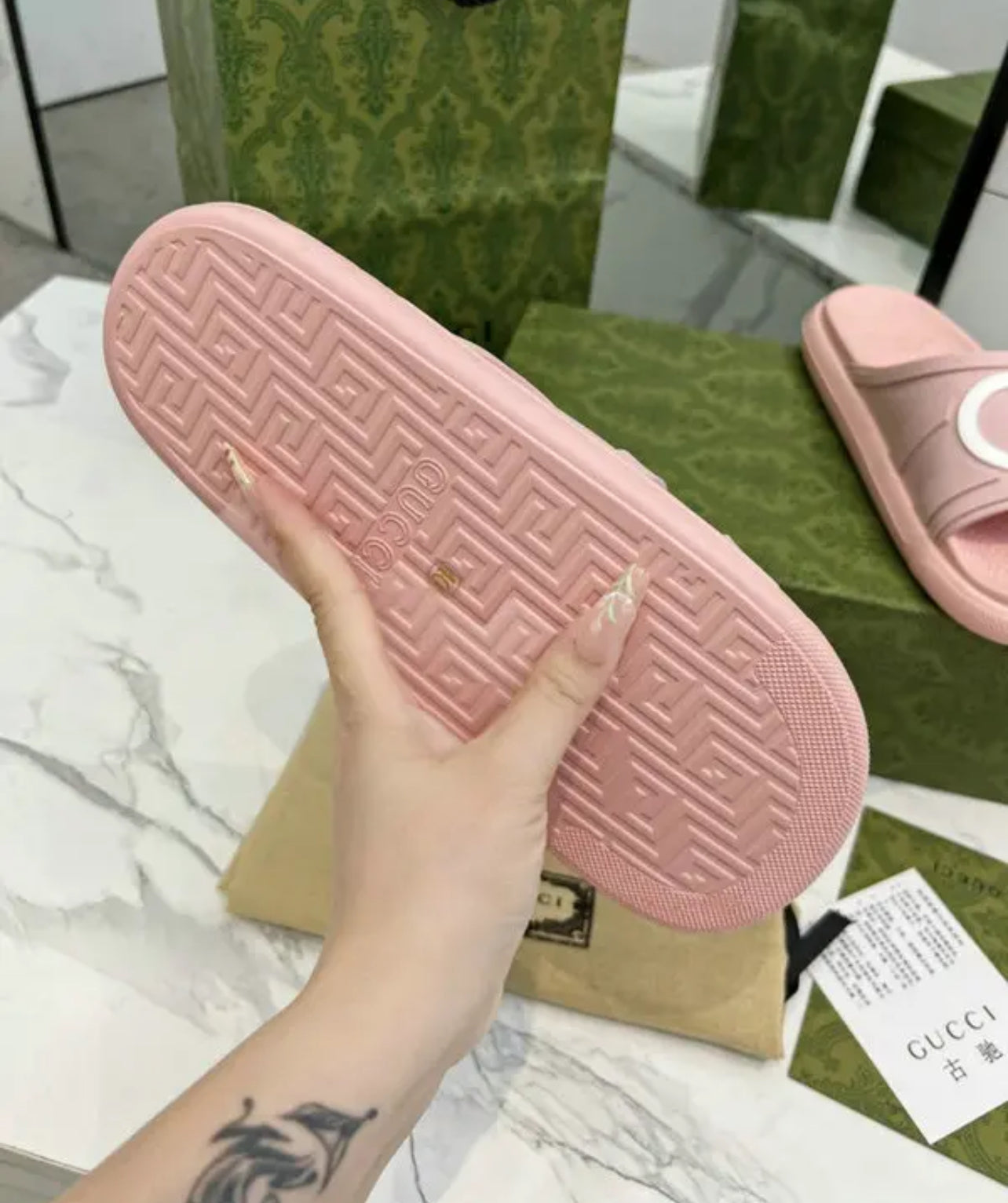 Logo Slides