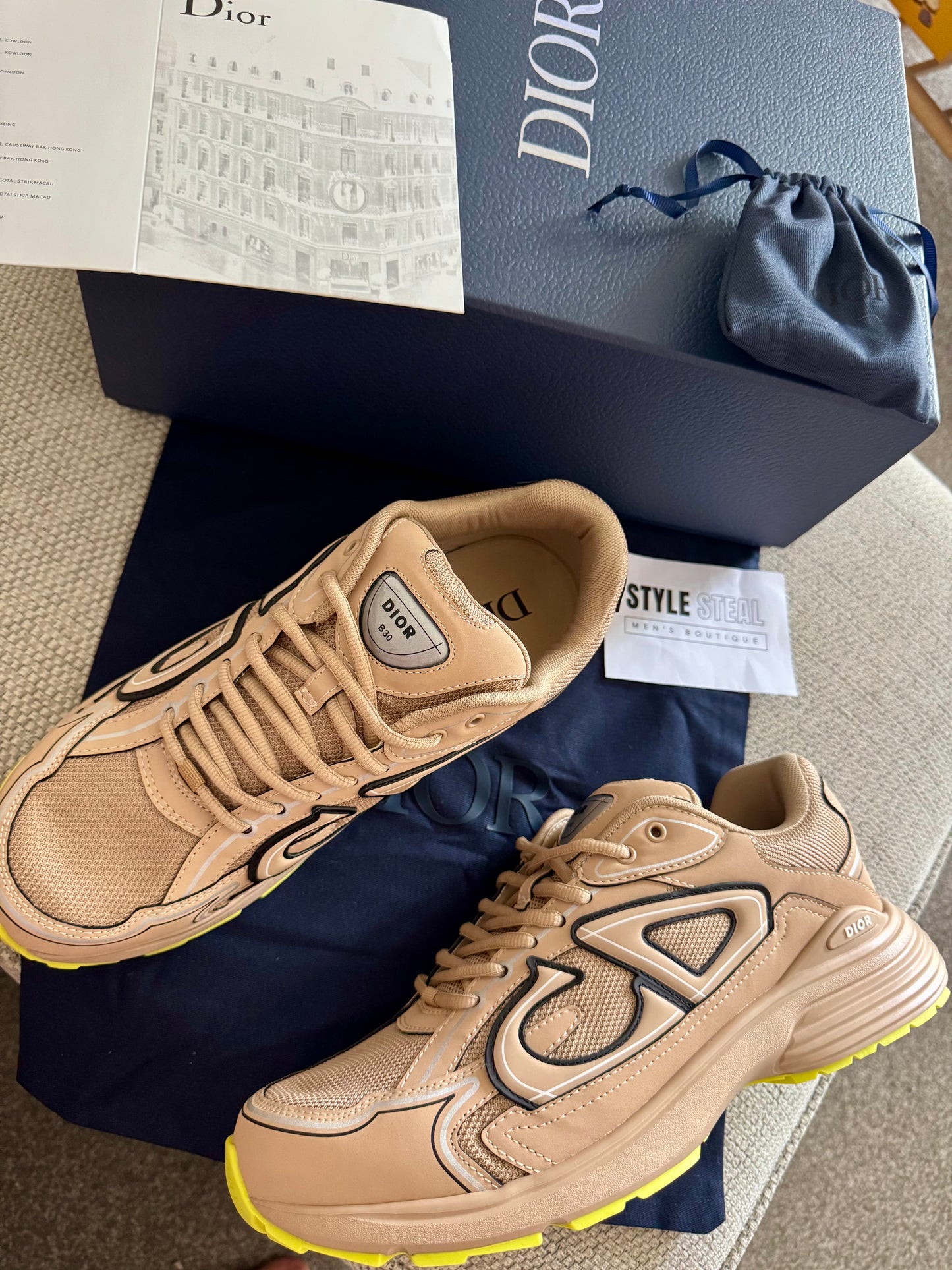 B30 Sneaker