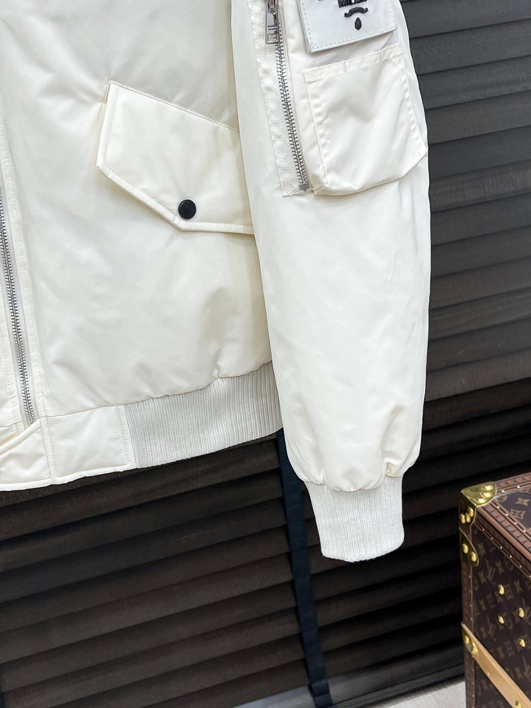 Logo Jacket