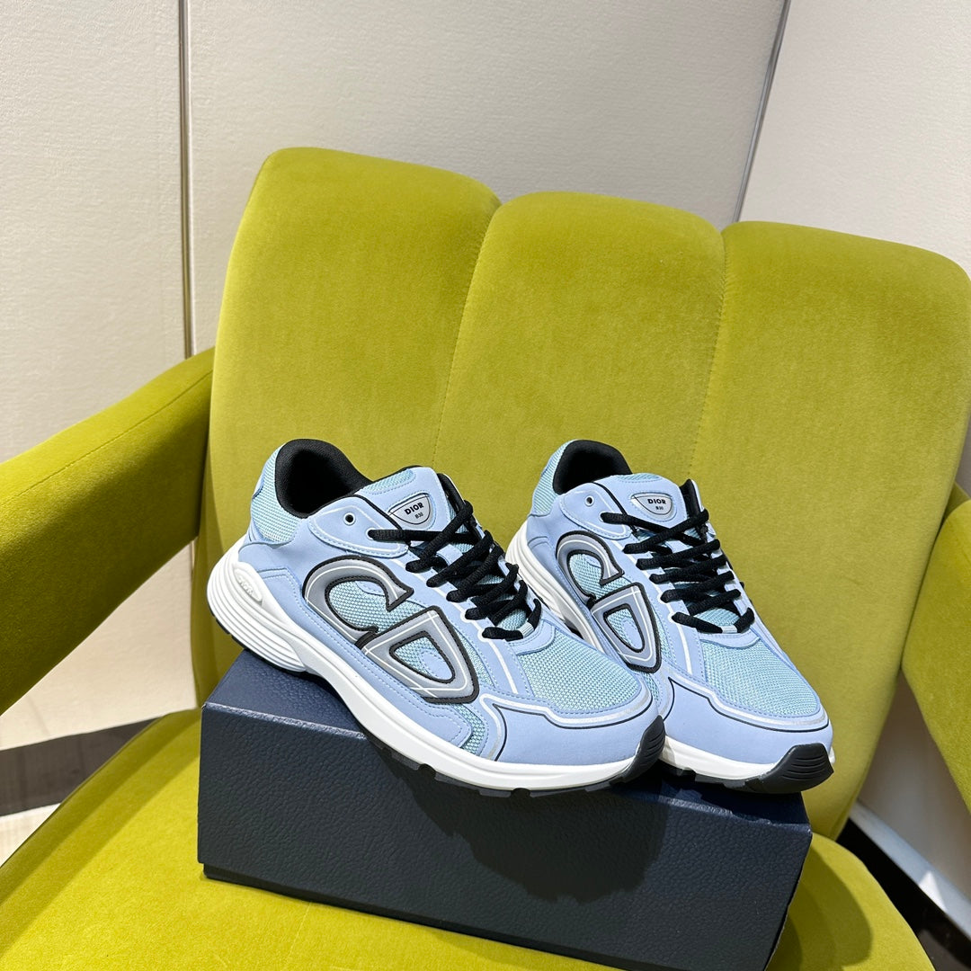 B30 Sneaker