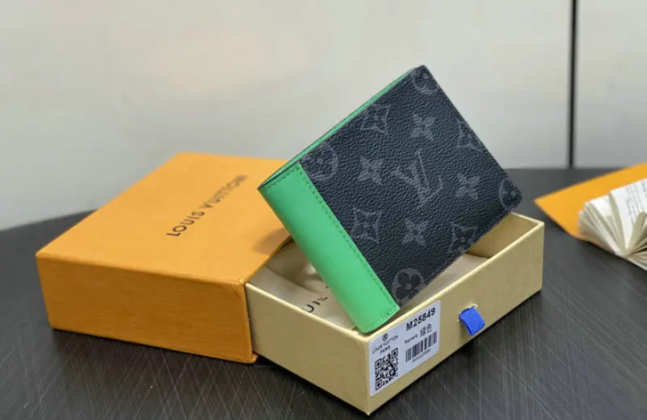 Multiple Wallet