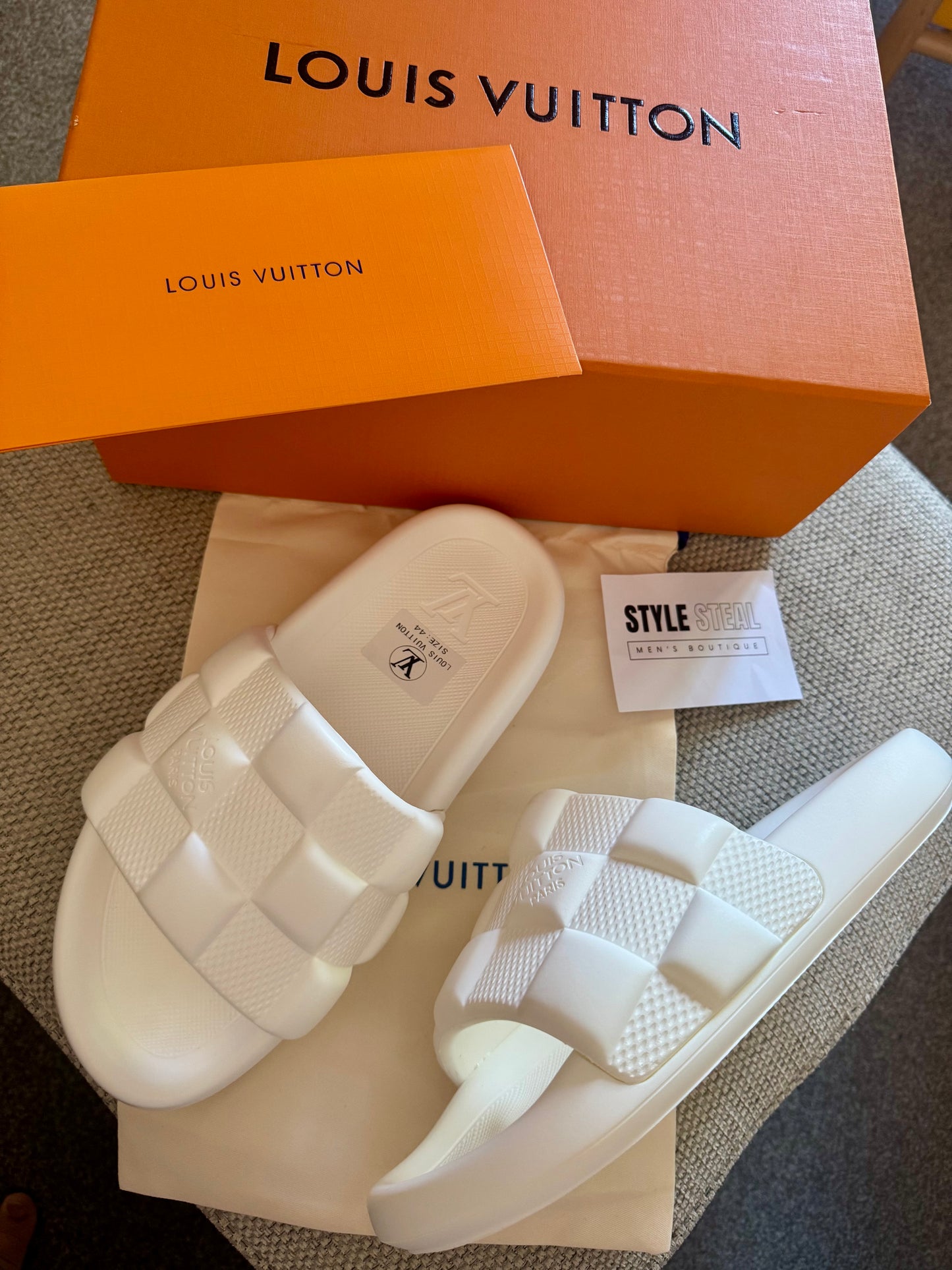Logo Slides