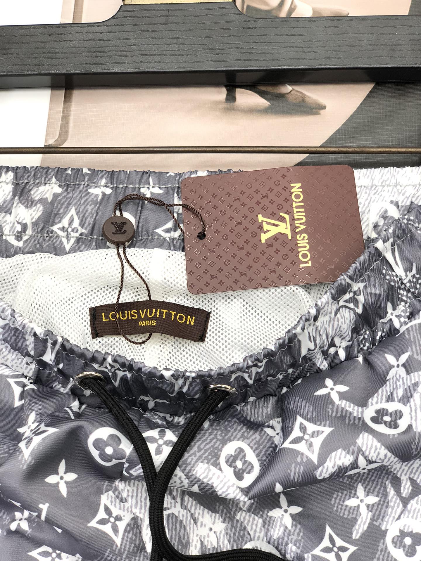 Logo Shorts