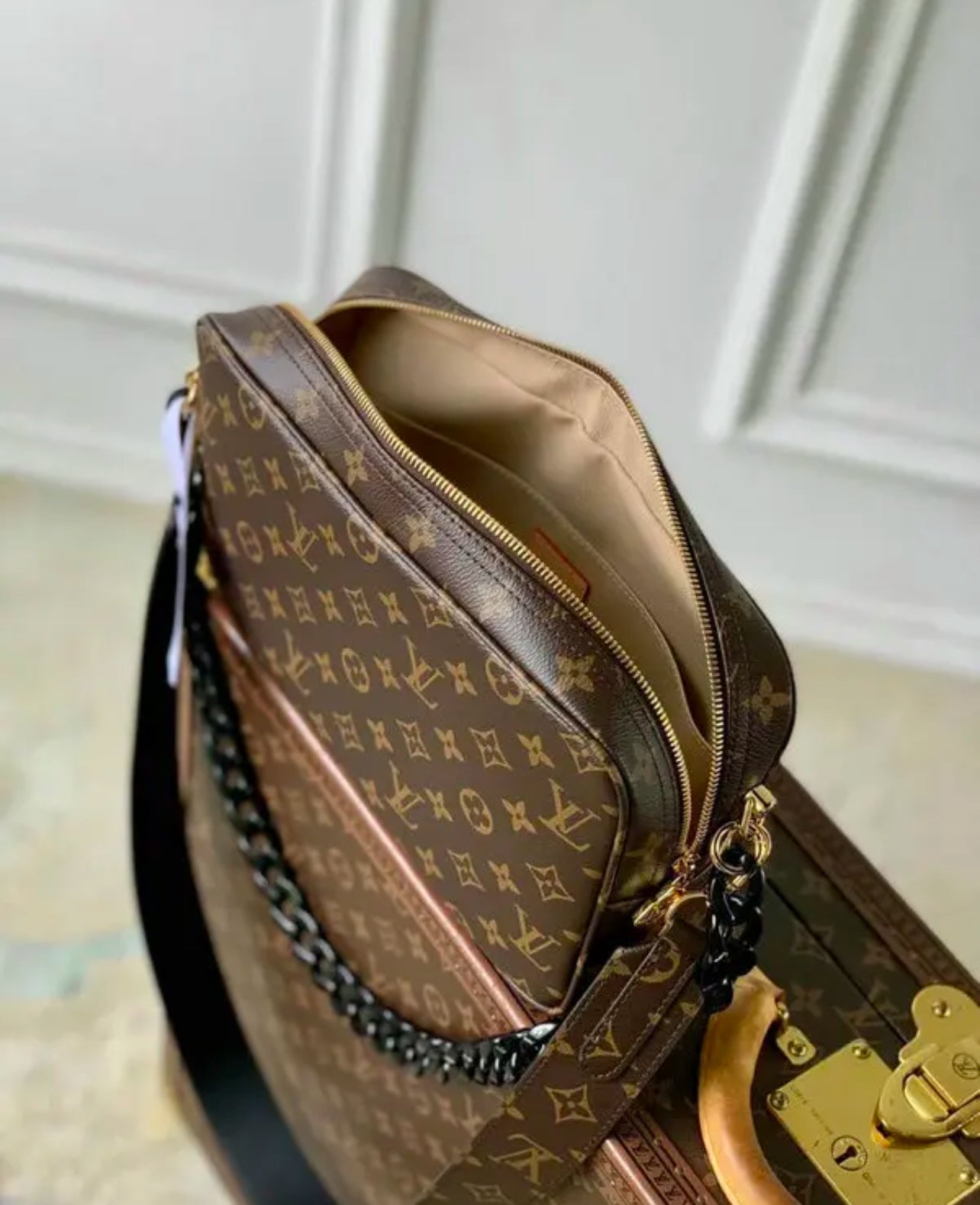Monogram Messenger