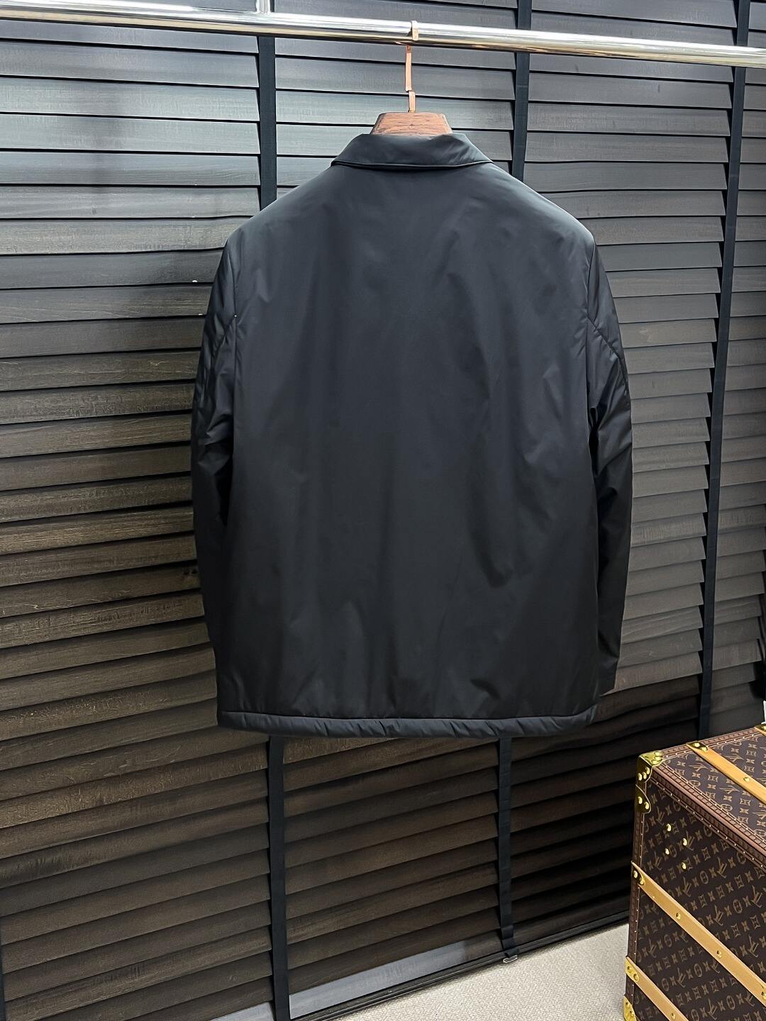 Logo Jacket