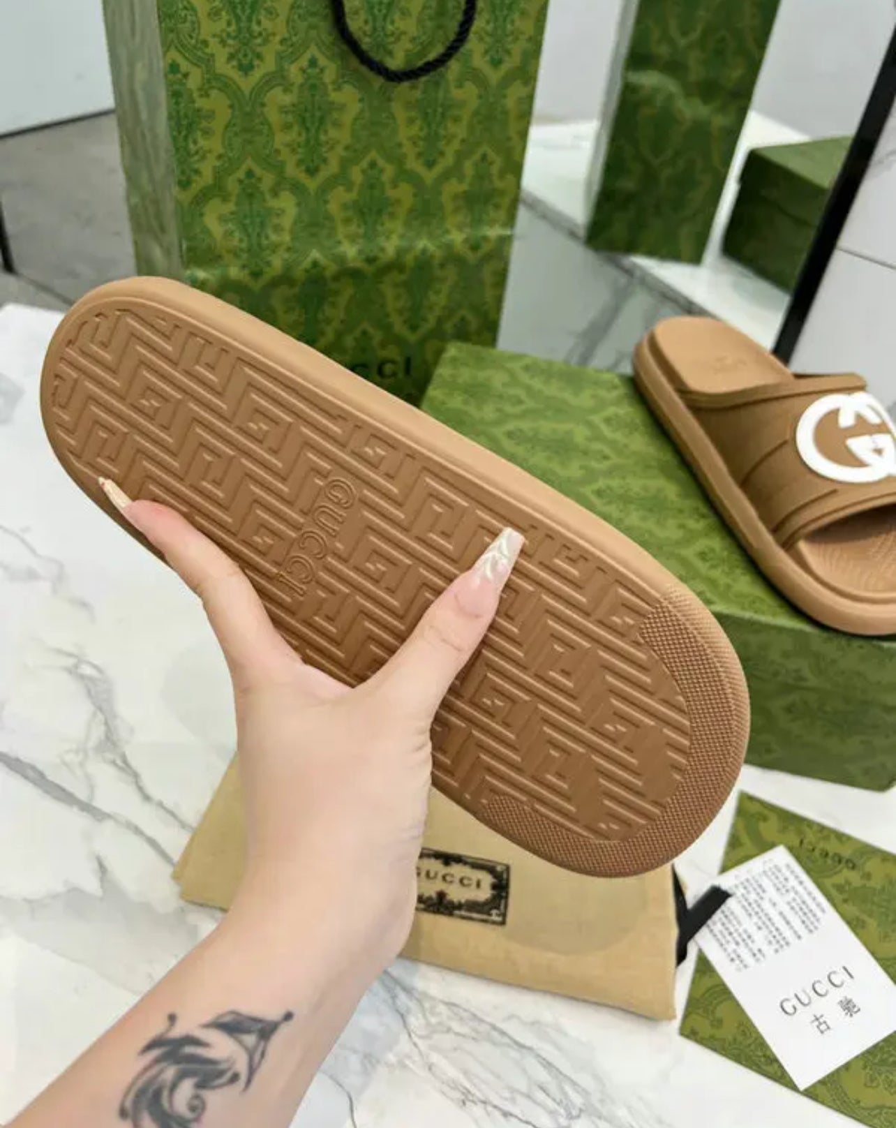 Logo Slides