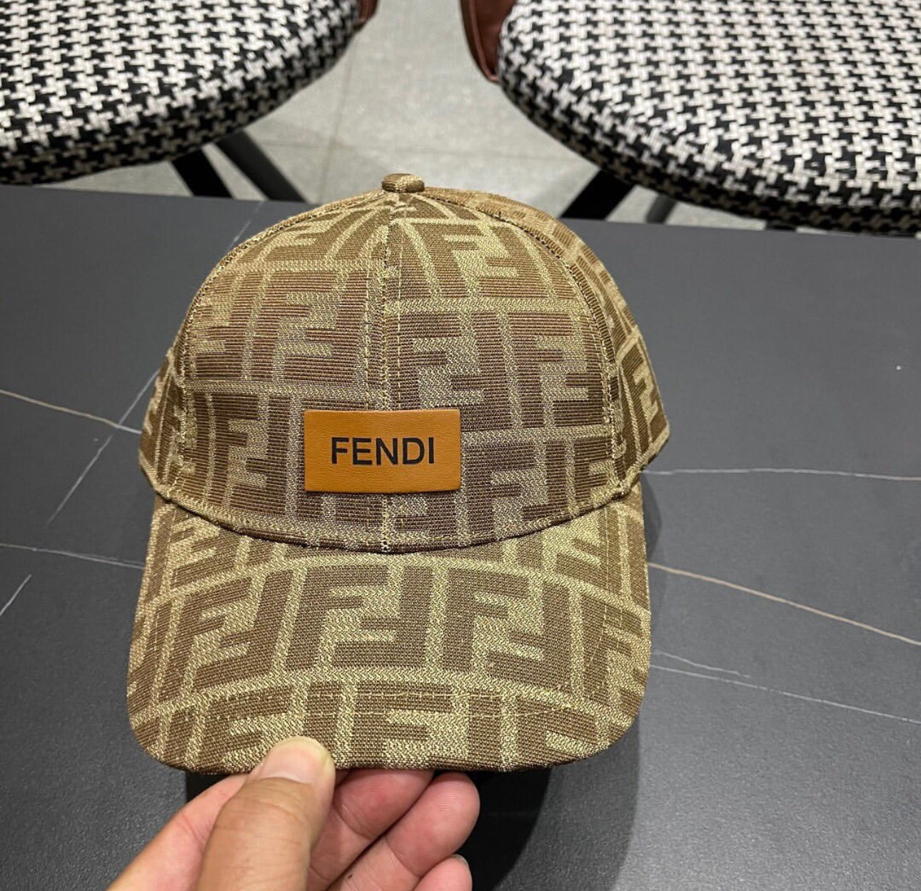 Logo Cap