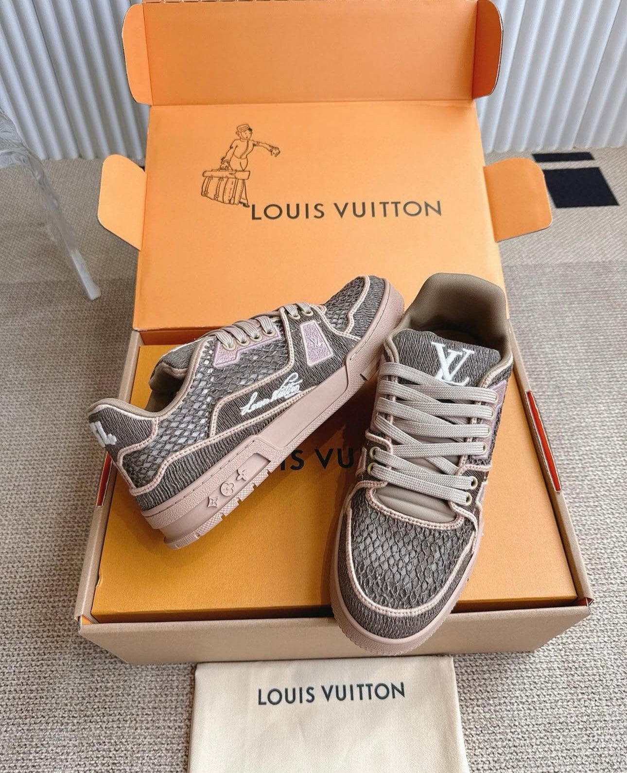 Logo Trainers
