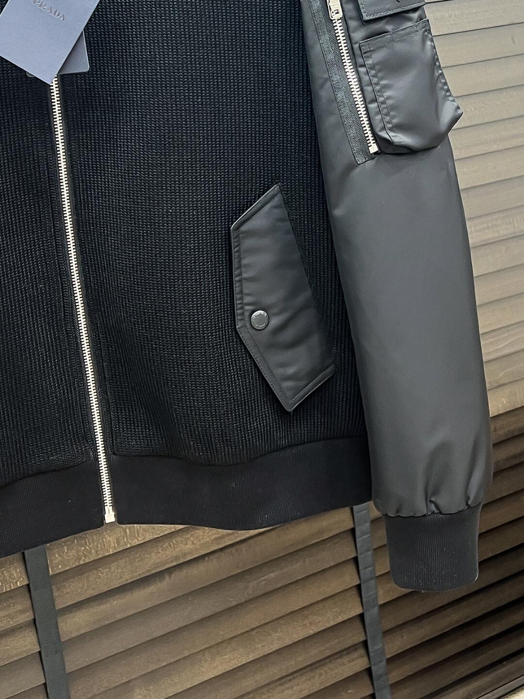 Logo Jacket