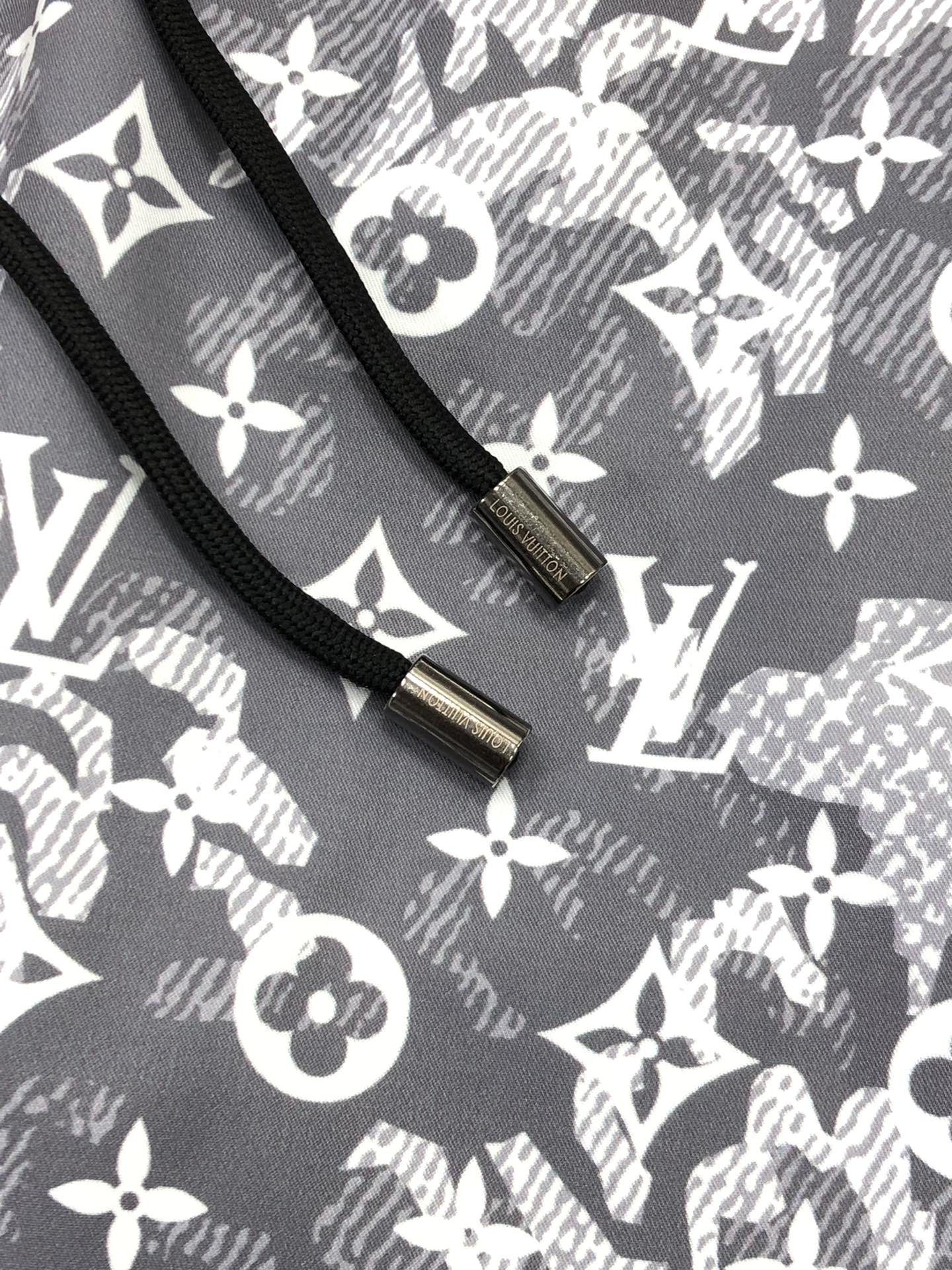 Logo Shorts