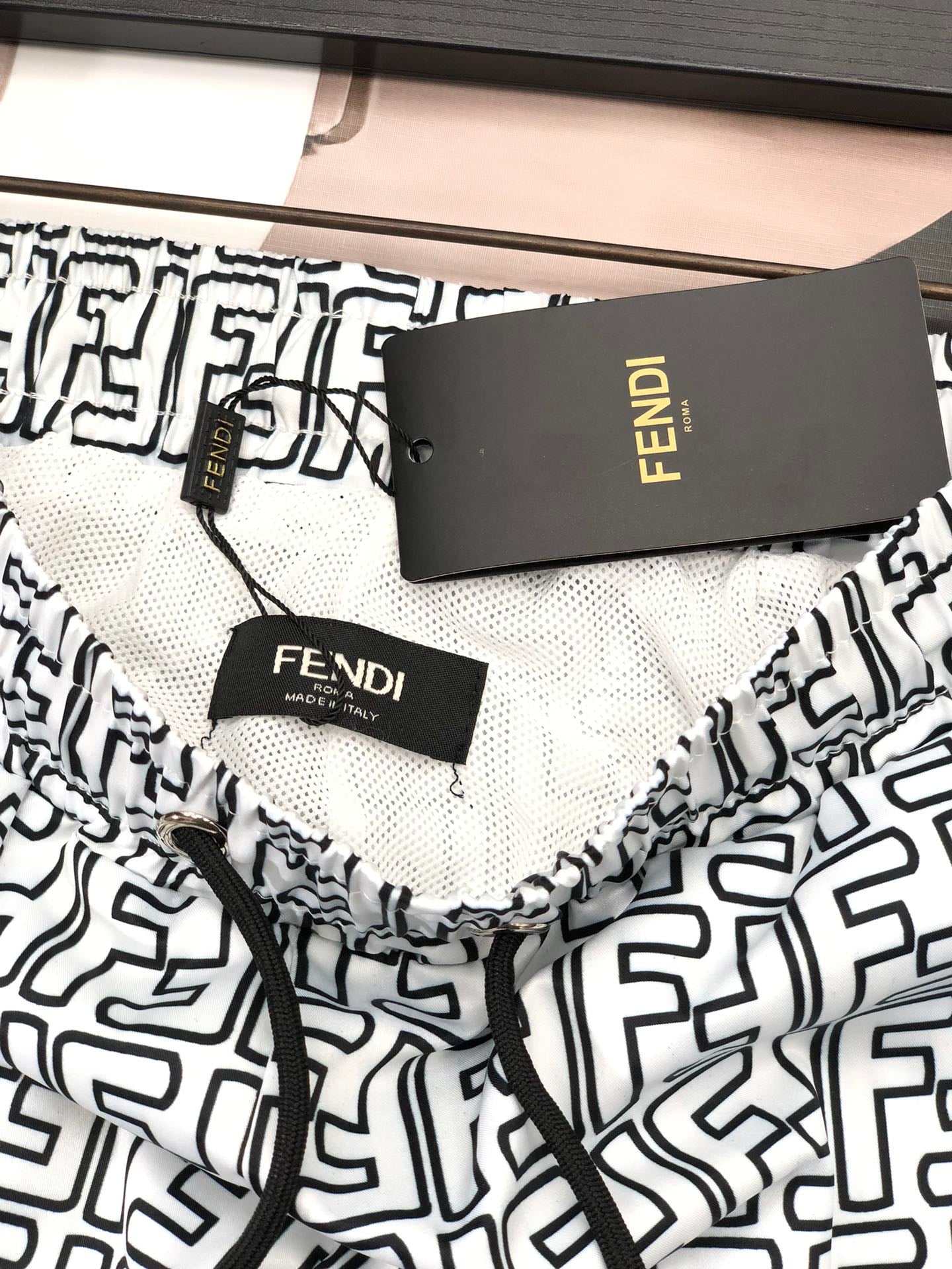 Logo Shorts