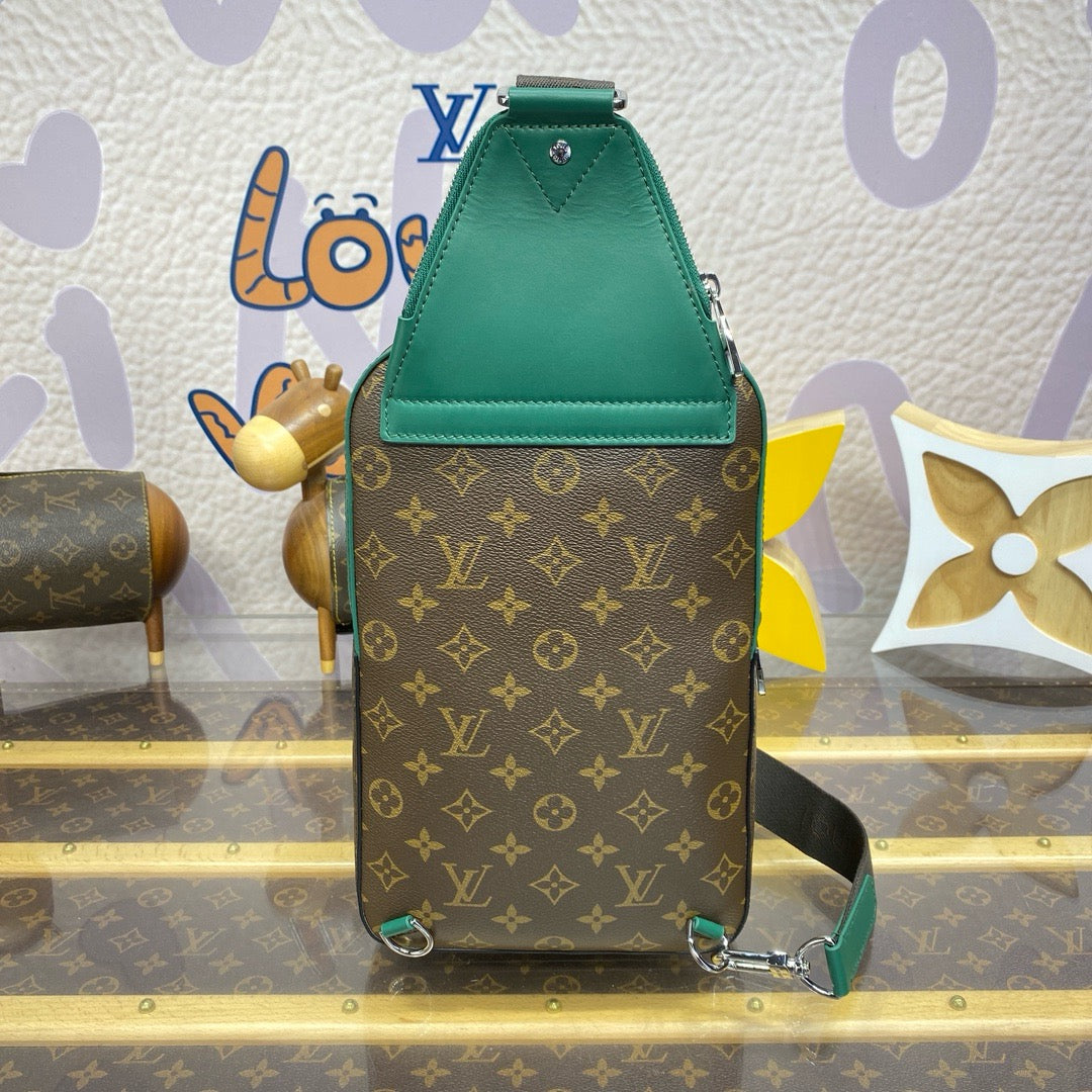 Avenue Sling Bag