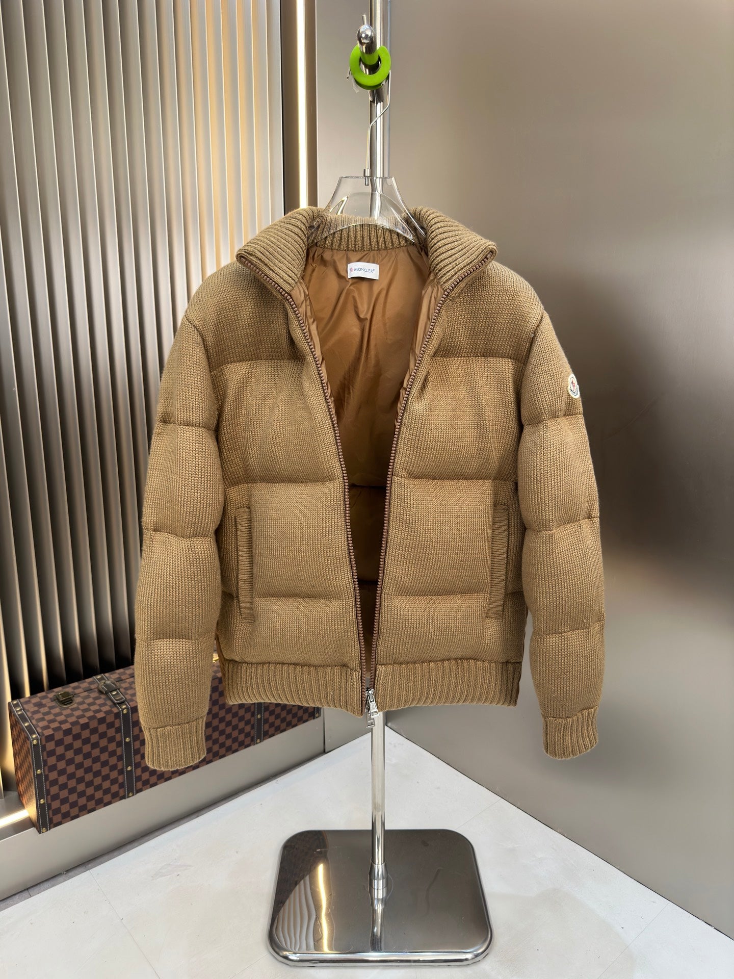 Besbre Jacket