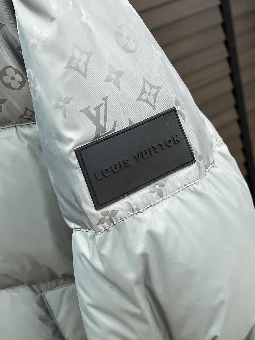 Logo Jacket