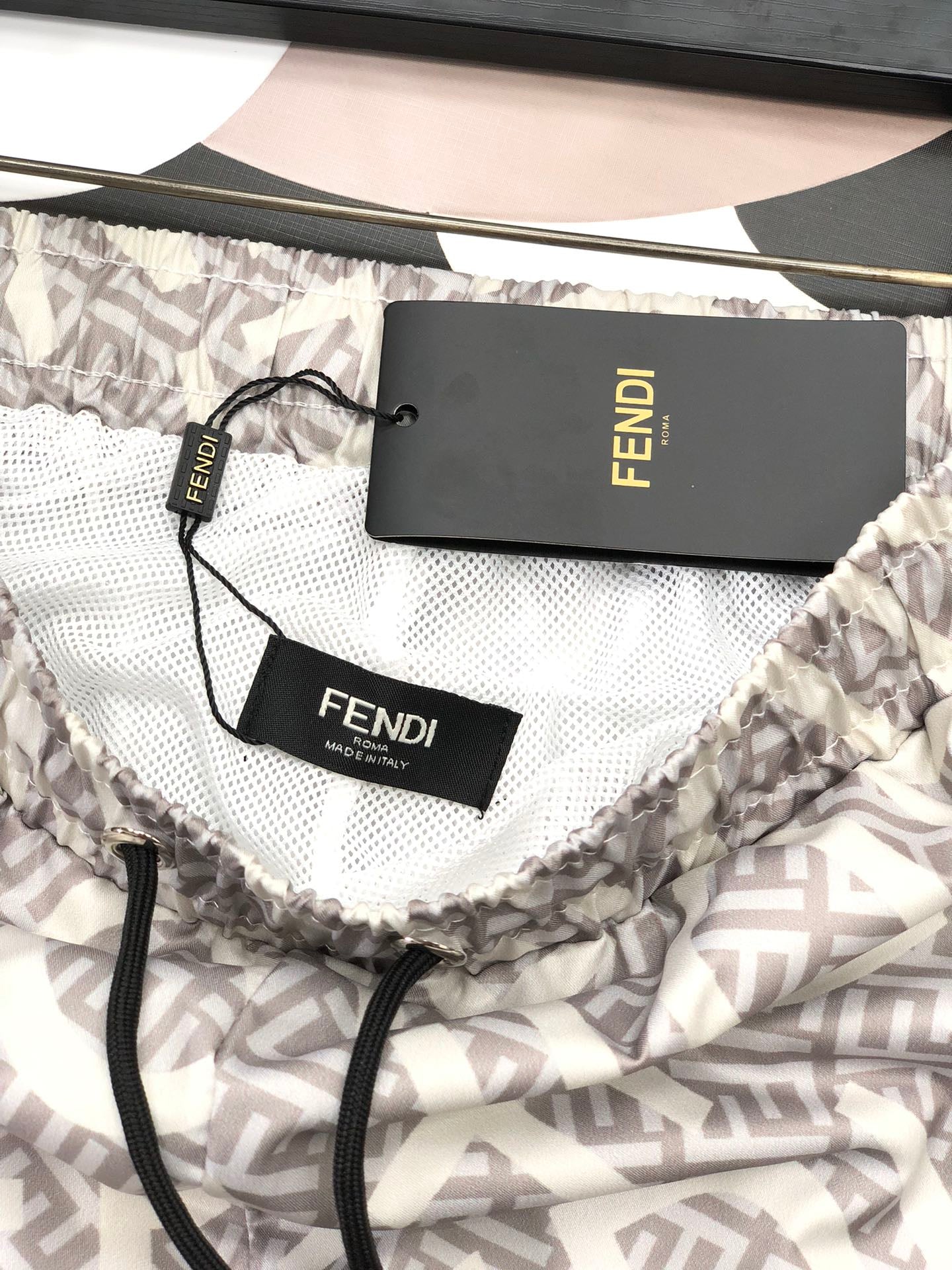 Logo Shorts