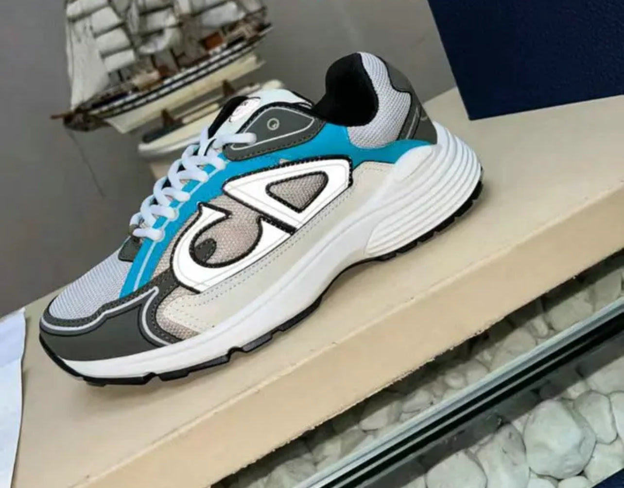 B30 Sneaker