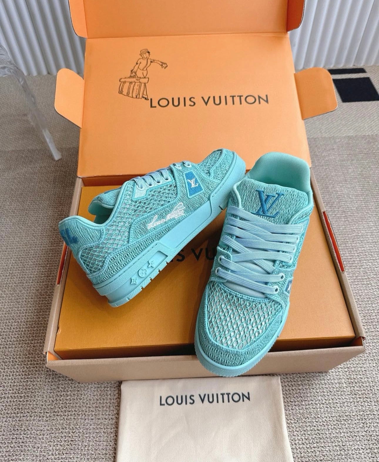 Logo Trainers