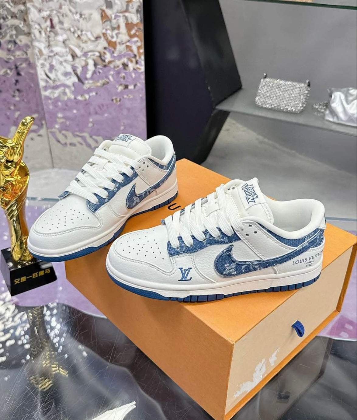 Logo Trainers