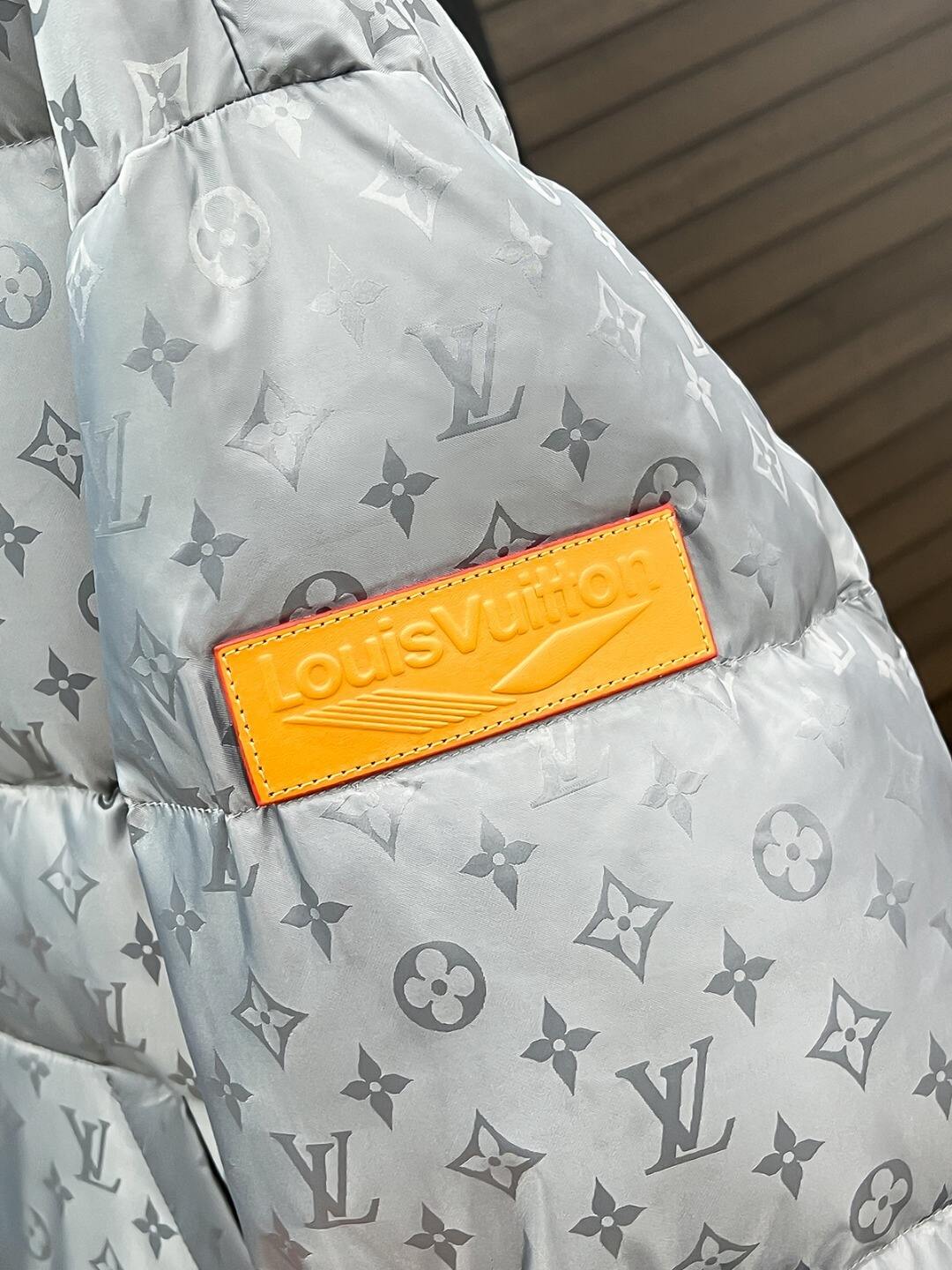 Logo Jacket