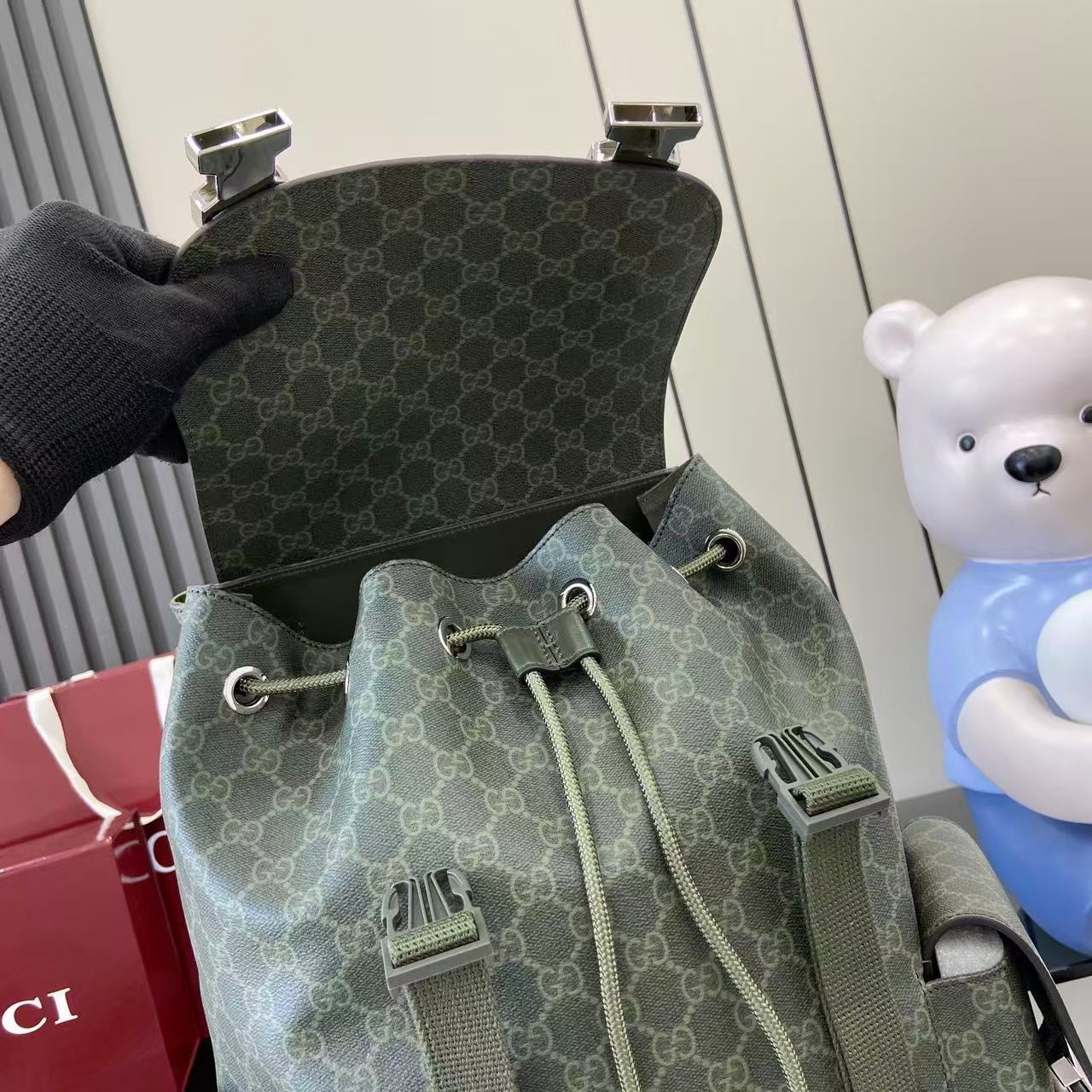 Ophidia Large Backpack