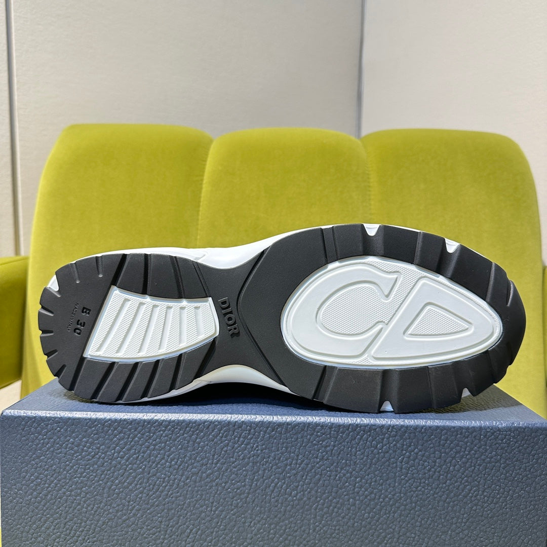 B30 Sneaker