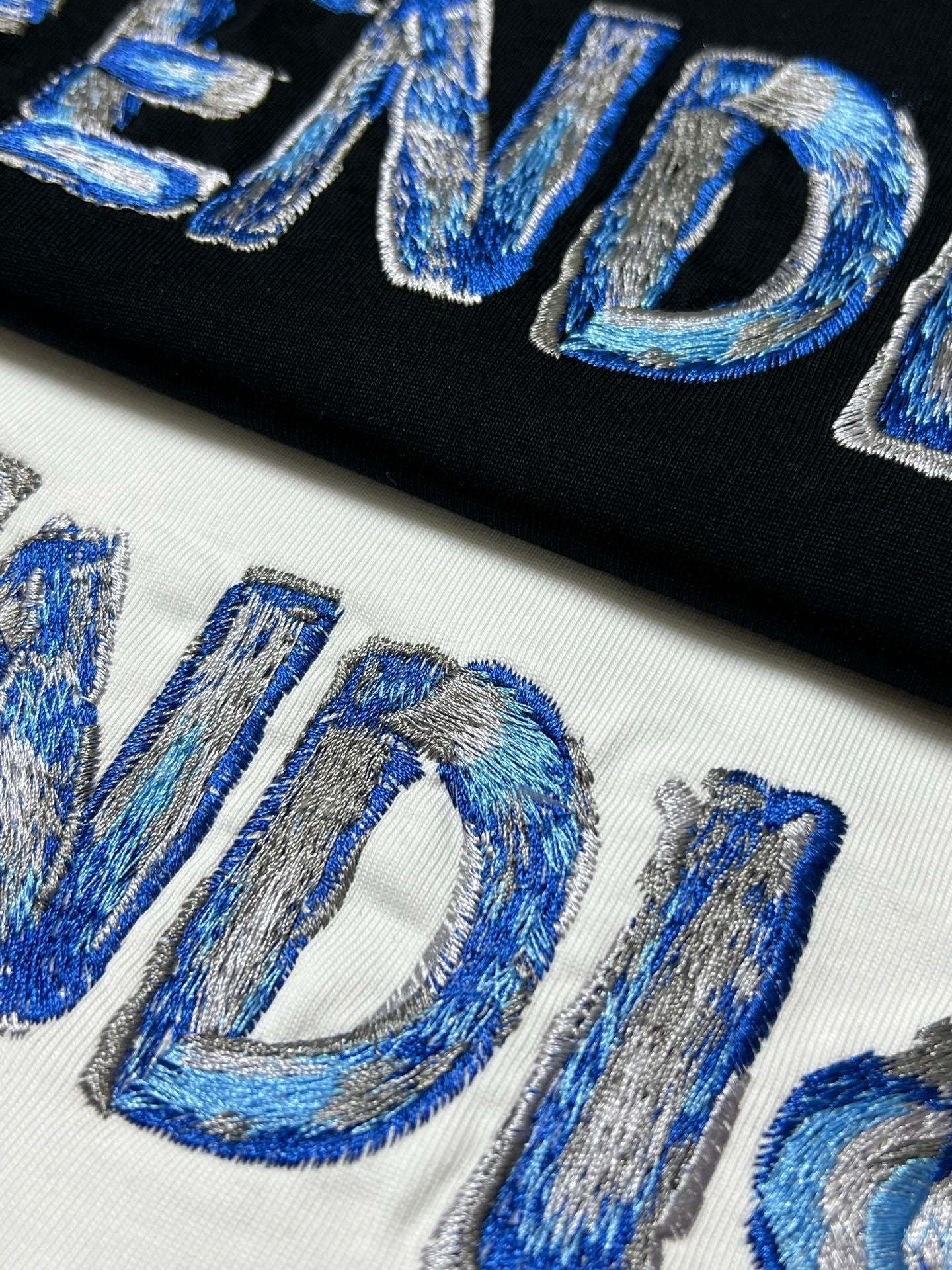 Logo T Shirt