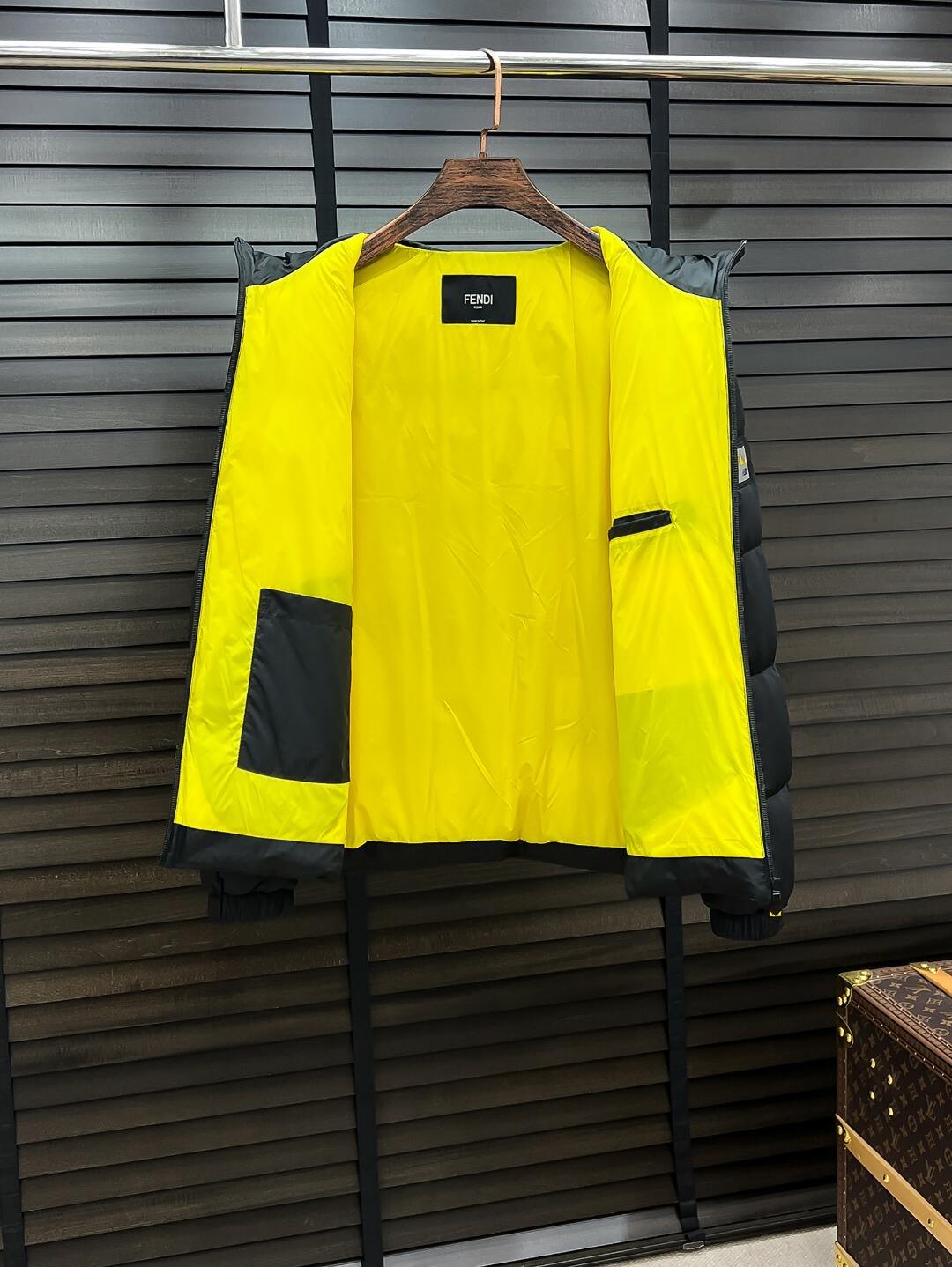 Logo Jacket