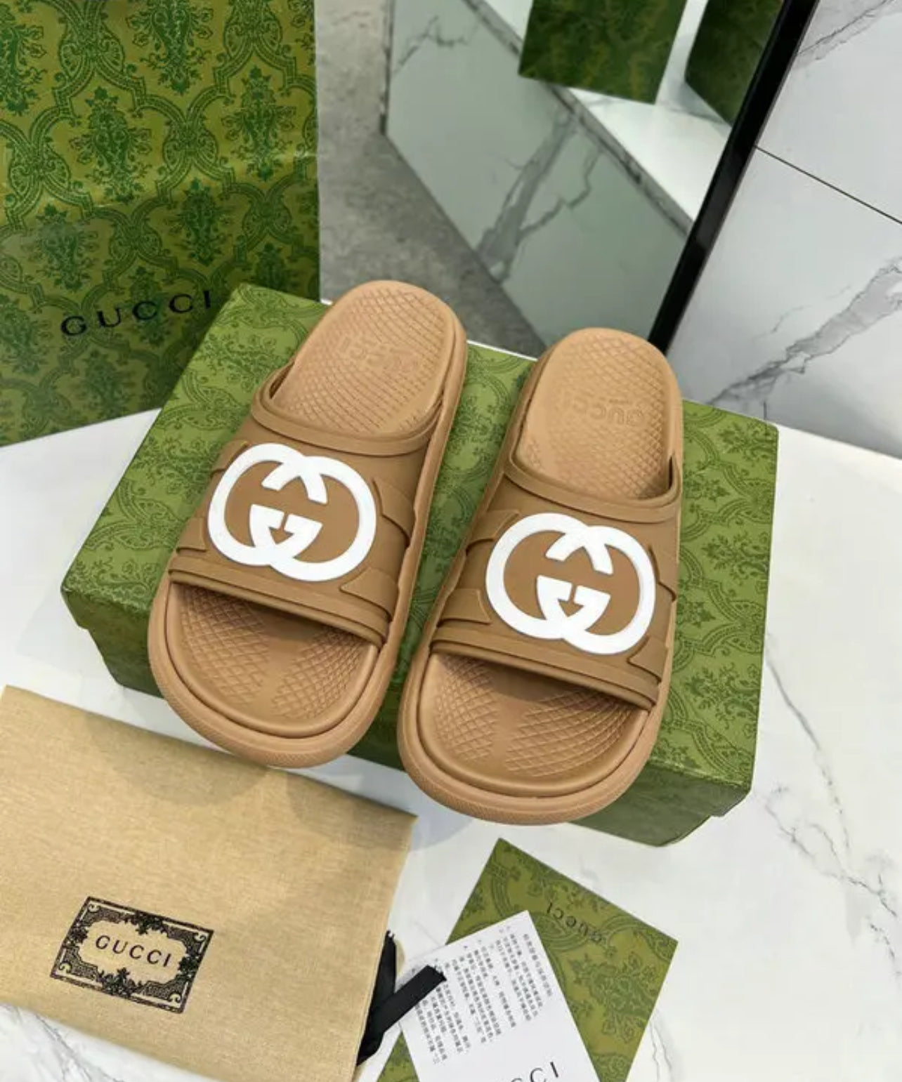 Logo Slides