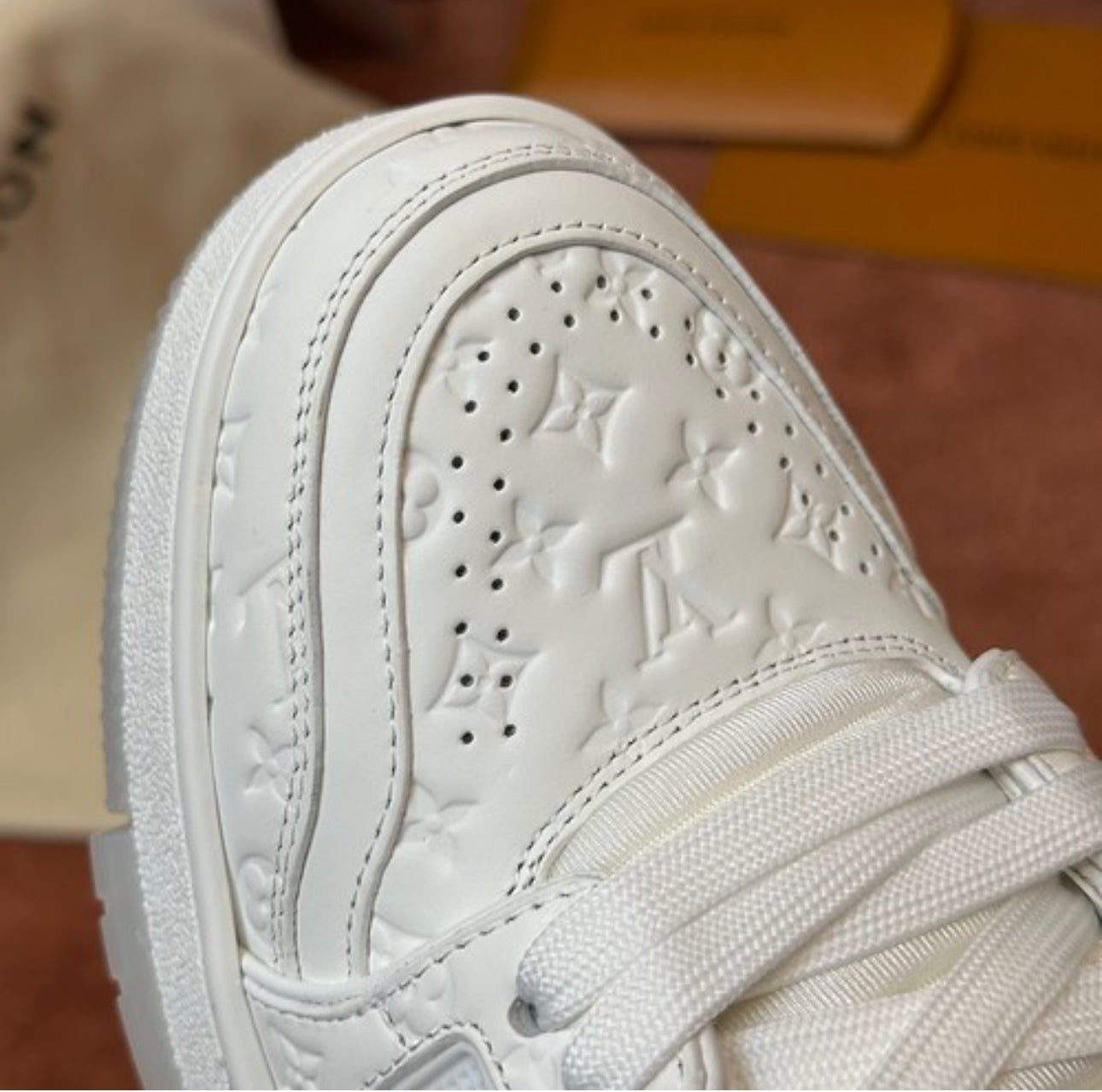 Logo Trainers