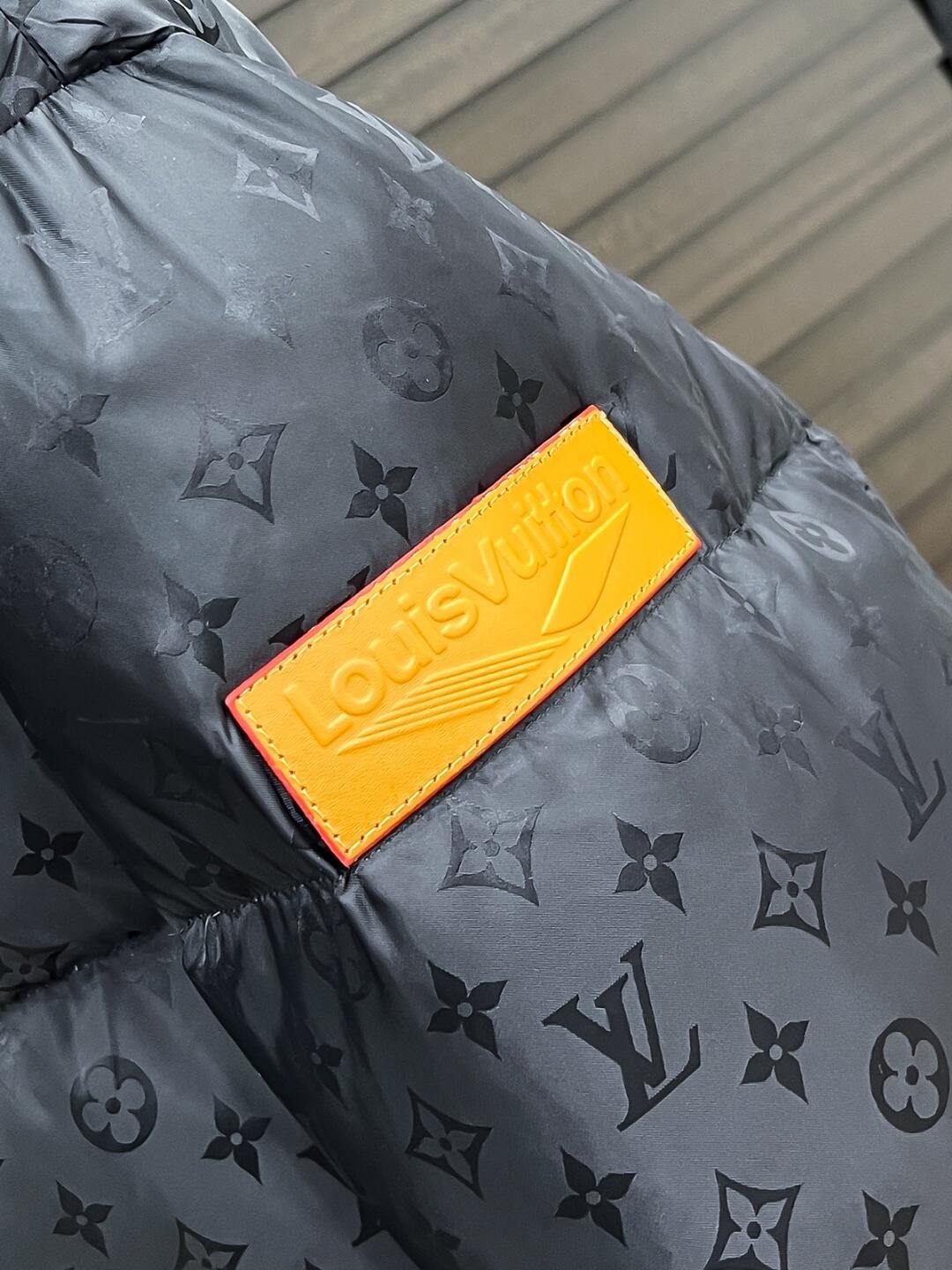 Logo Jacket