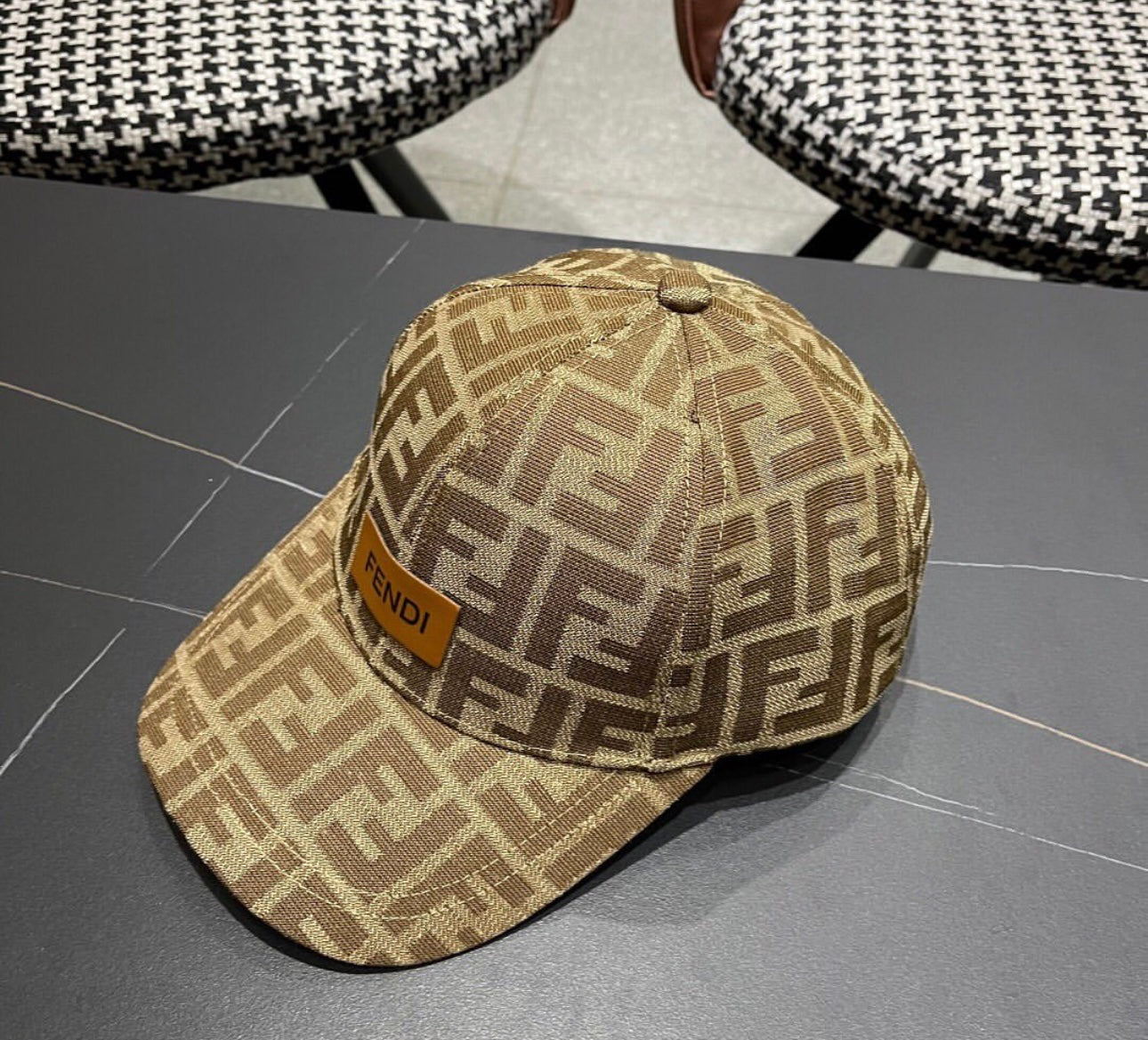 Logo Cap