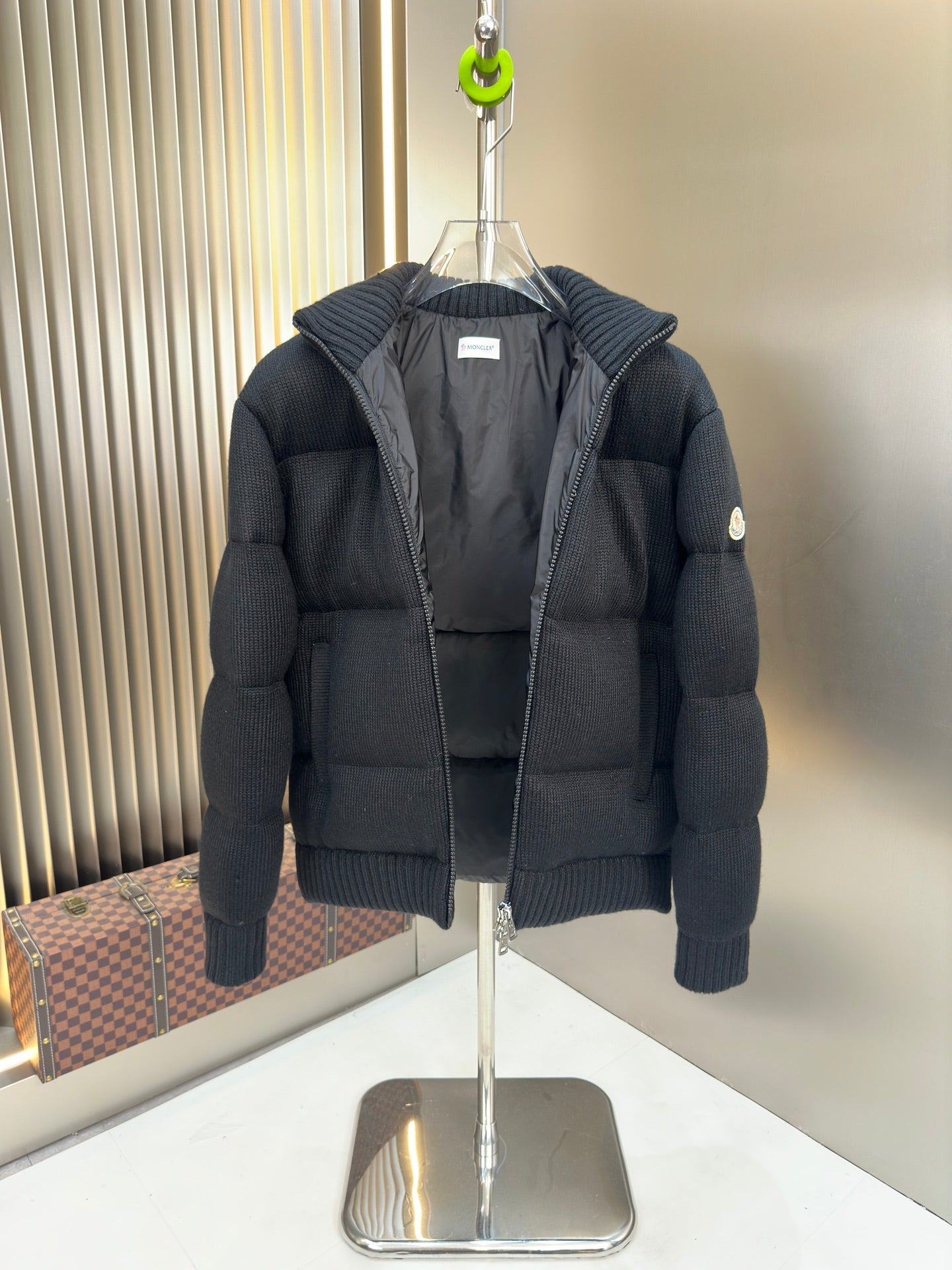 Besbre Jacket