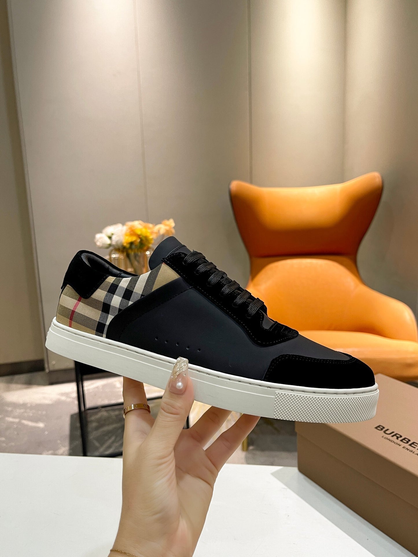 Check Trainers